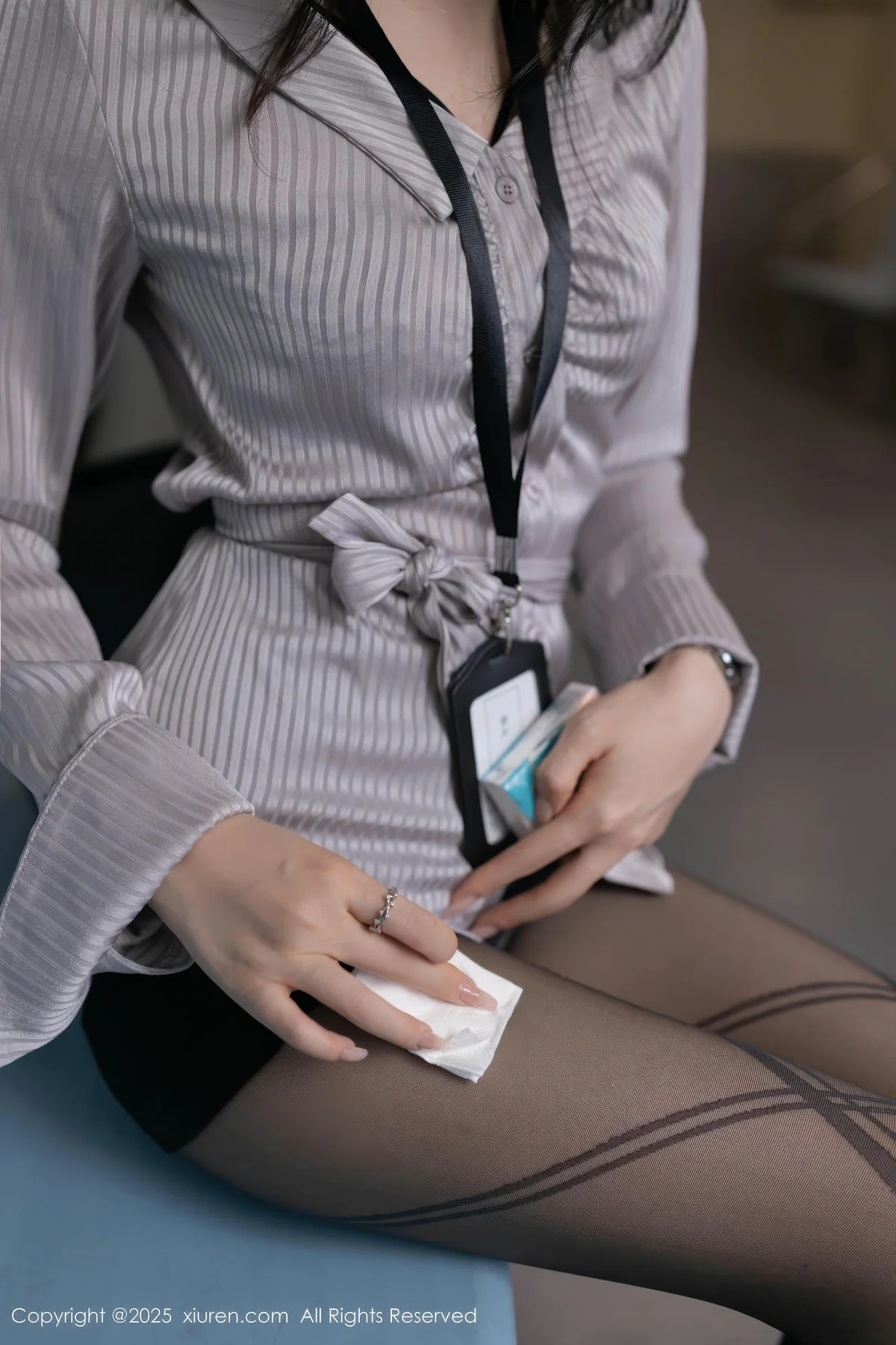 XiuRen 秀人 No.11186 鱼子酱Fish 性感OL服饰婀娜动人身段 - 7