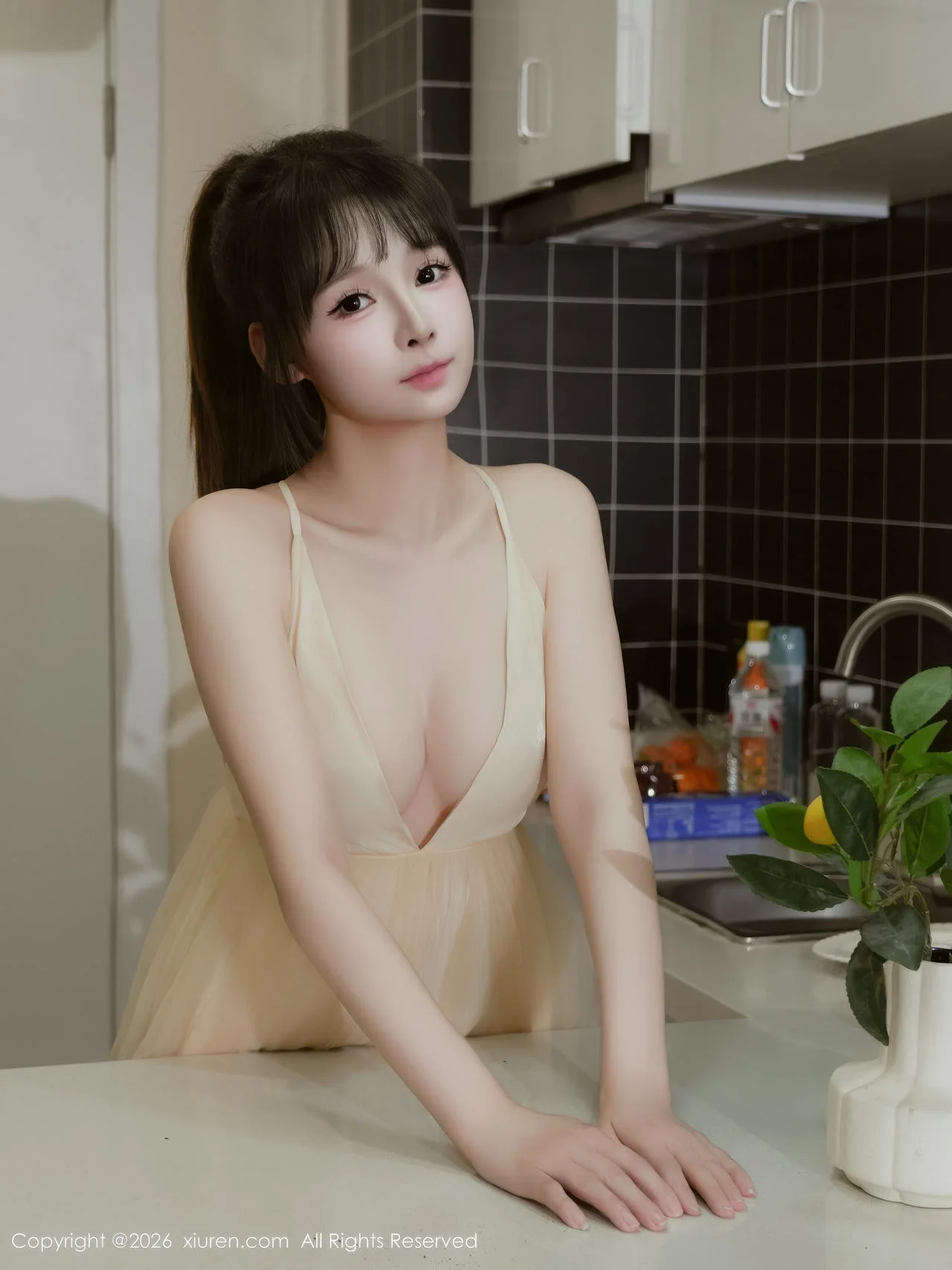 XiuRen 秀人 No.11196 沈蜜儿 少女黄色连衣裙白丝 - 3