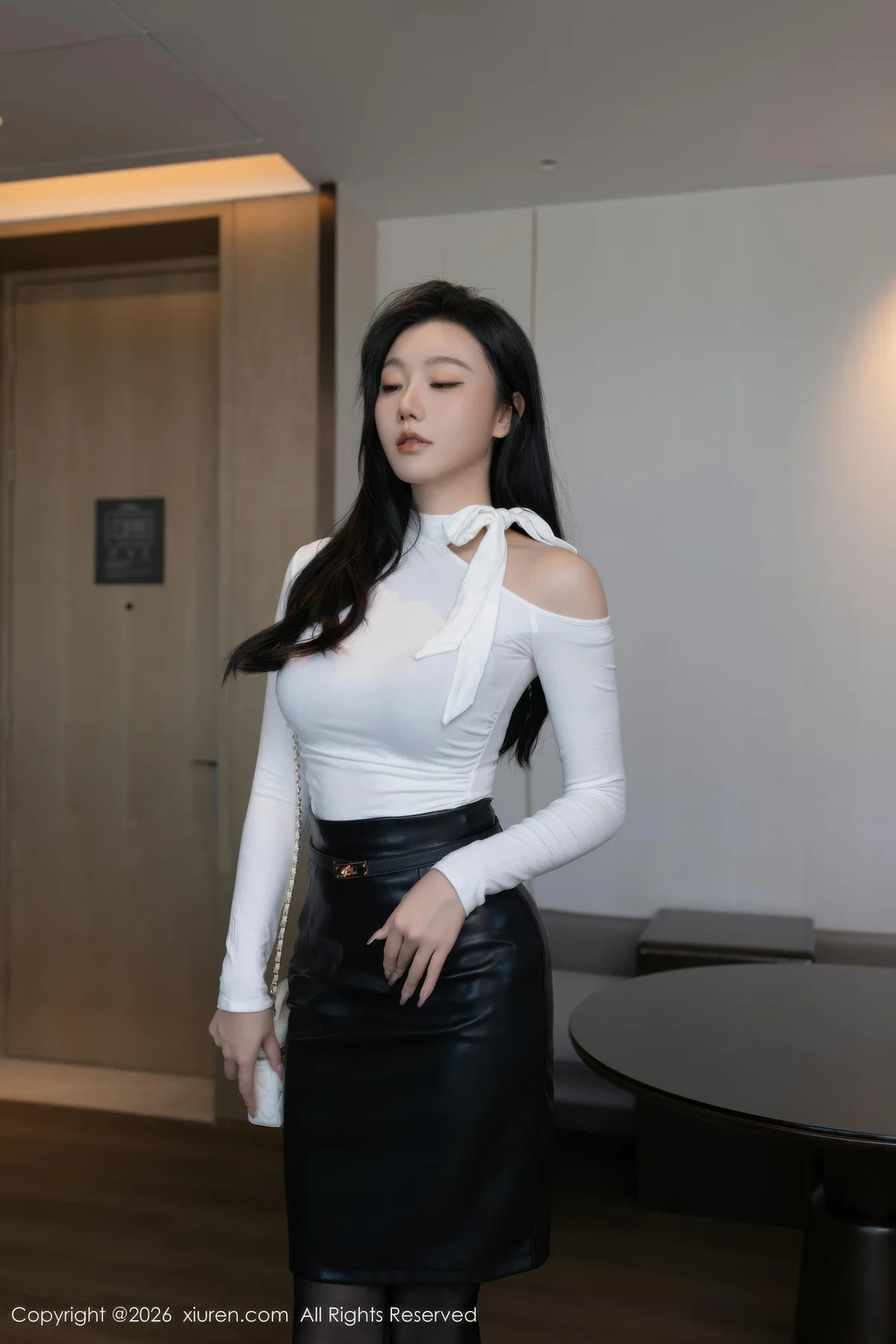 XiuRen 秀人 No.11201 安然anran 黑色皮裙黑丝长腿 - 3