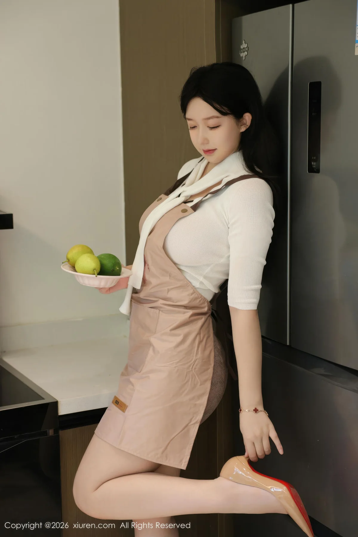 XiuRen 秀人 No.11207 奶思兔巨乳首套写真紫色包臀裙 - 6