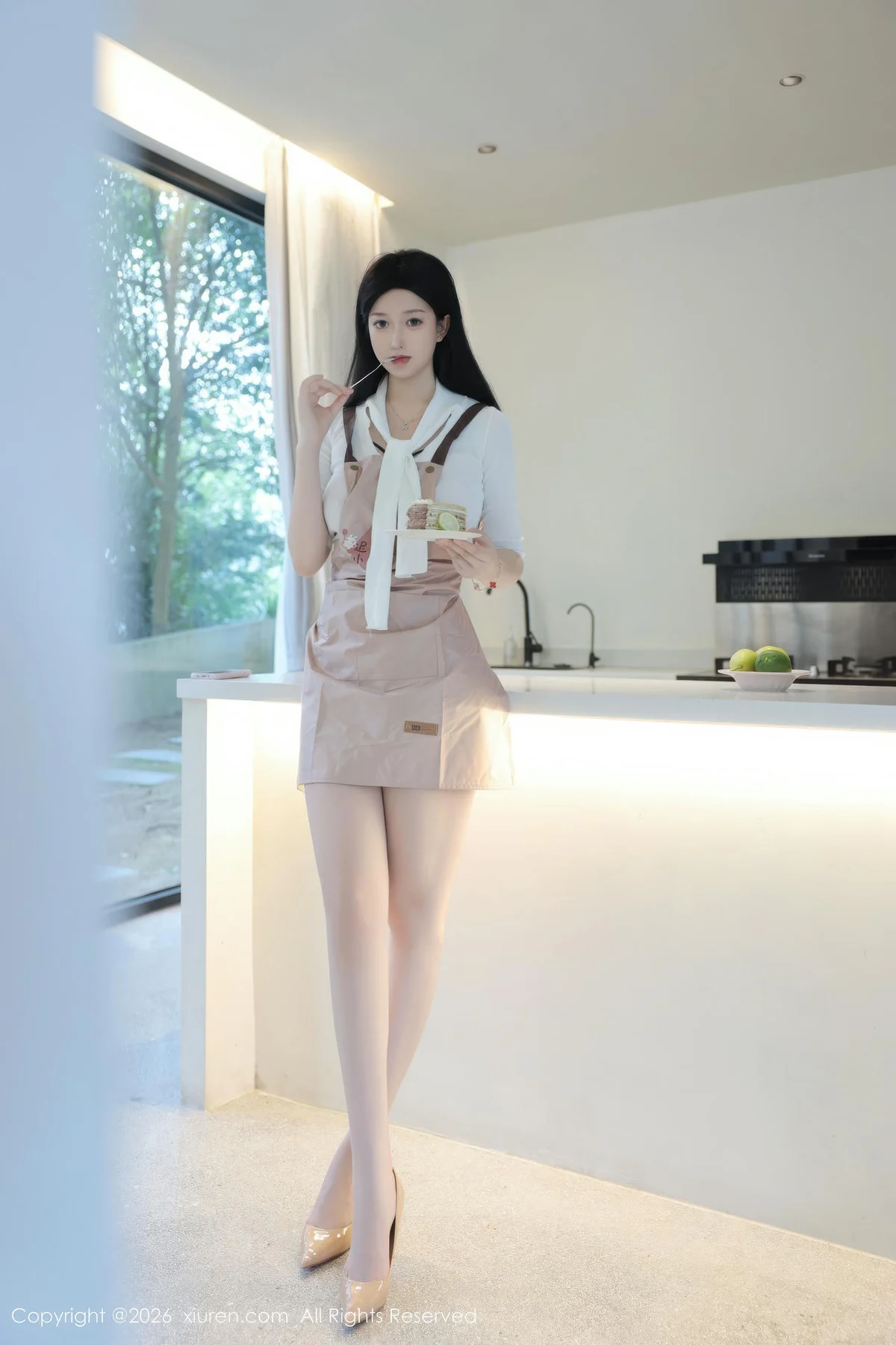 XiuRen 秀人 No.11207 奶思兔巨乳首套写真紫色包臀裙 - 8