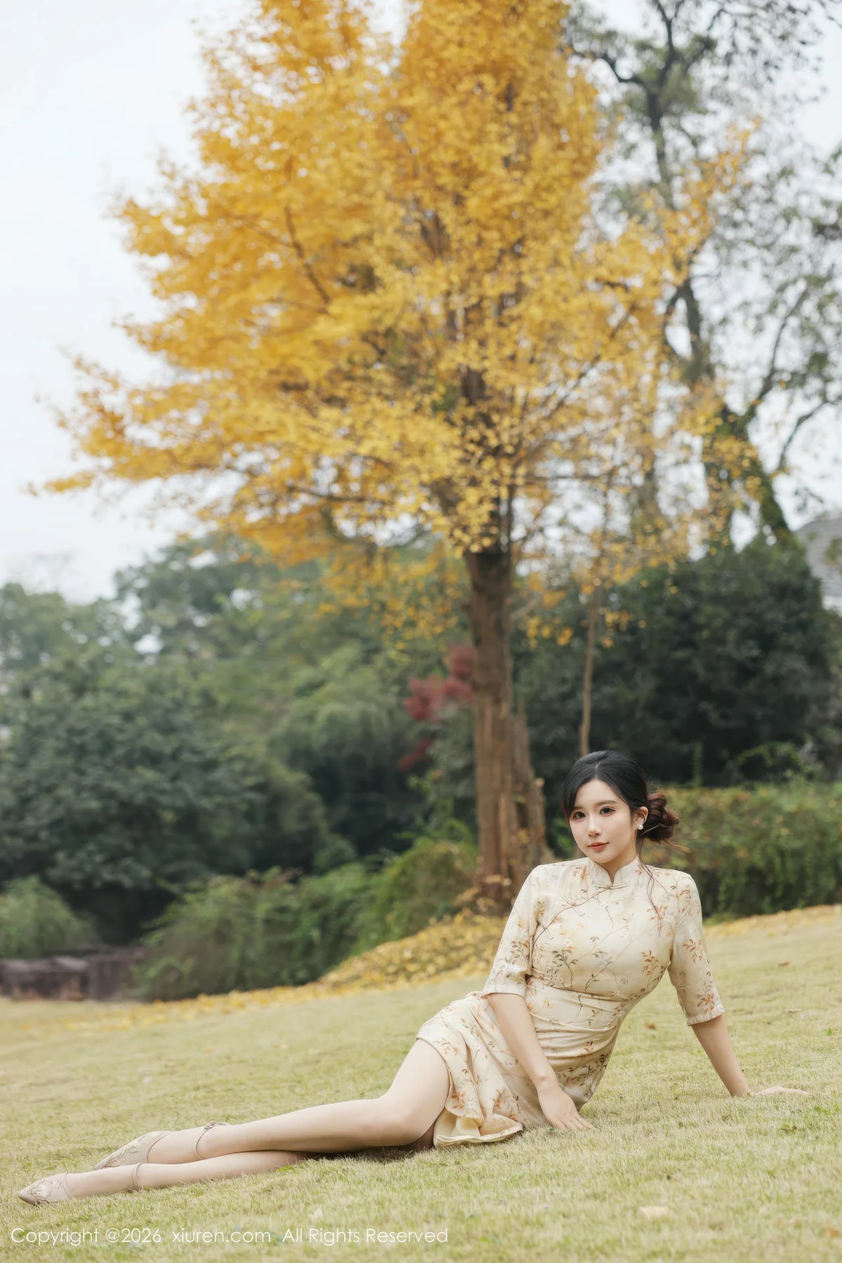 XiuRen 秀人 No.11214 小肉肉咪 浅黄色旗袍户外 - 7
