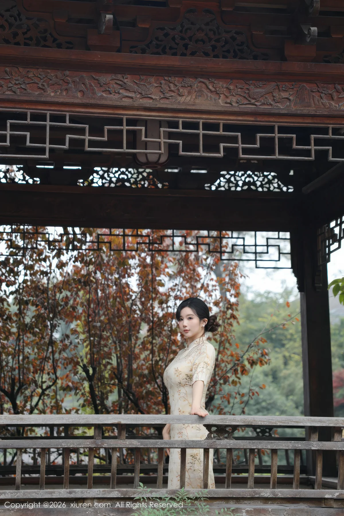 XiuRen 秀人 No.11214 小肉肉咪 浅黄色旗袍户外 - 7