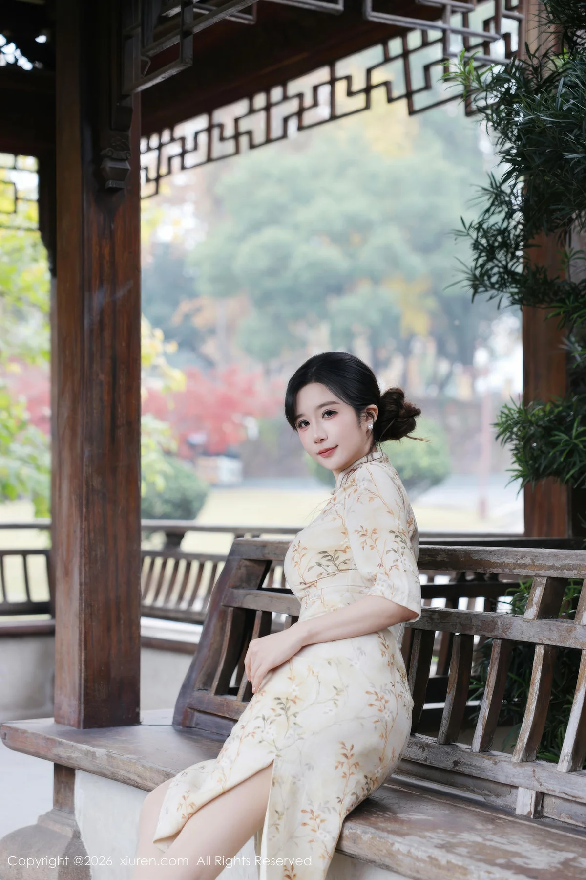 XiuRen 秀人 No.11214 小肉肉咪 浅黄色旗袍户外 - 2