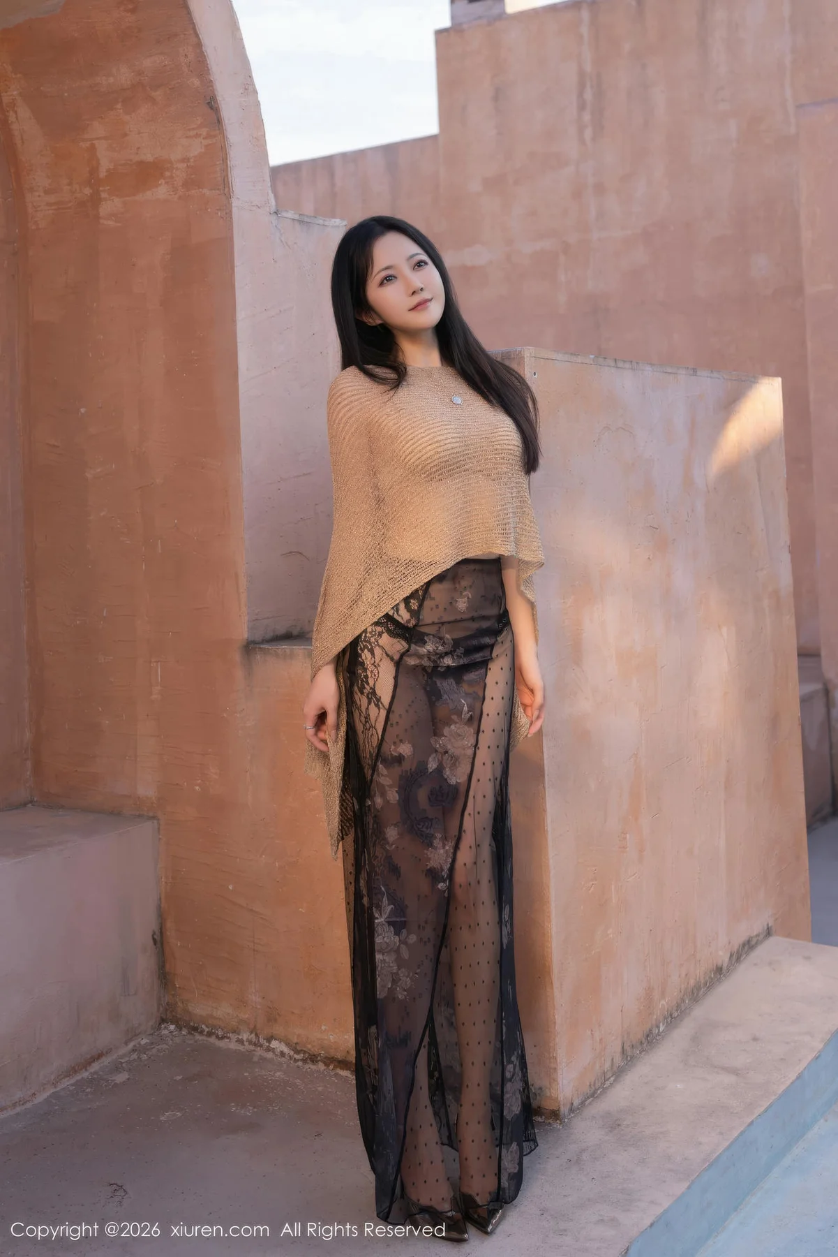 XiuRen 秀人 No.11217 鱼子酱Fish 黑色蕾丝裙天台美照旅拍 - 6