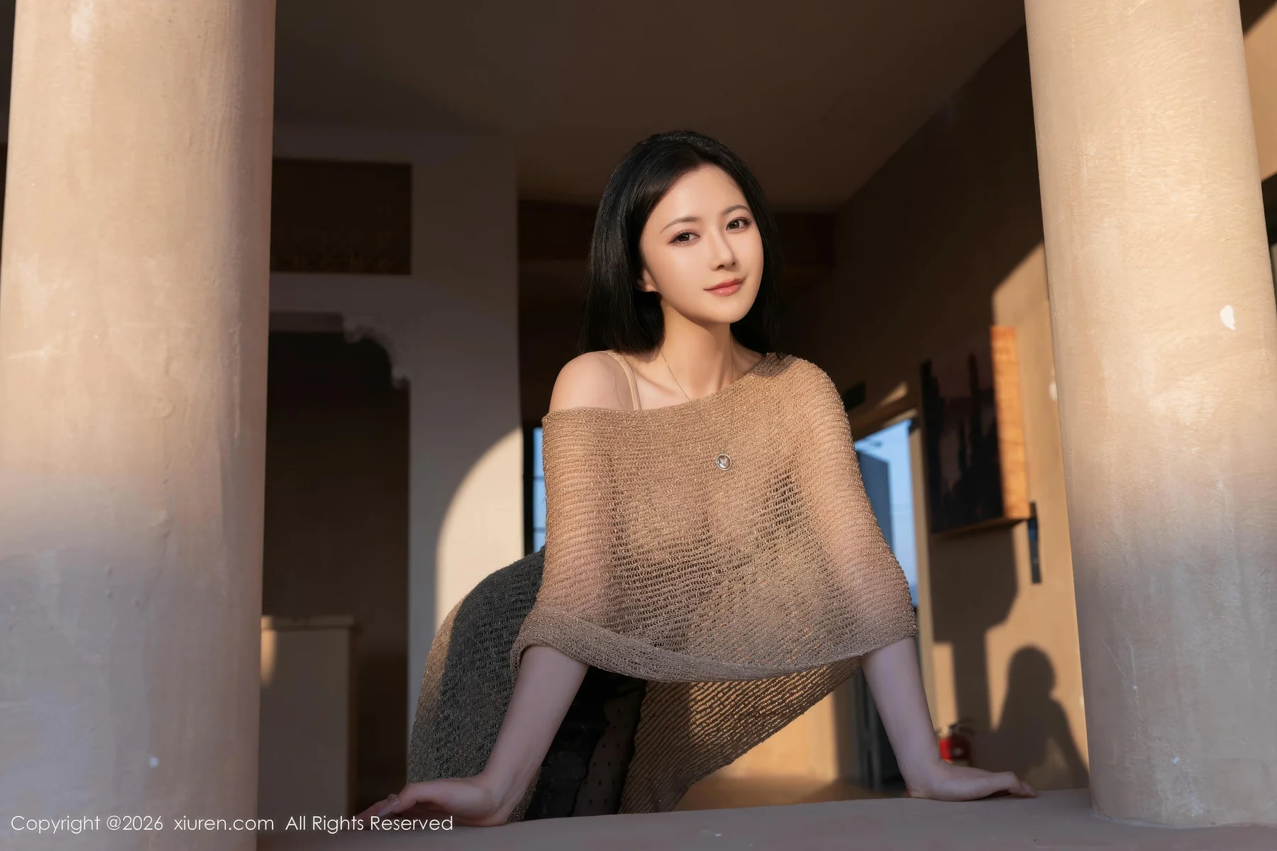 XiuRen 秀人 No.11217 鱼子酱Fish 黑色蕾丝裙天台美照旅拍 - 3