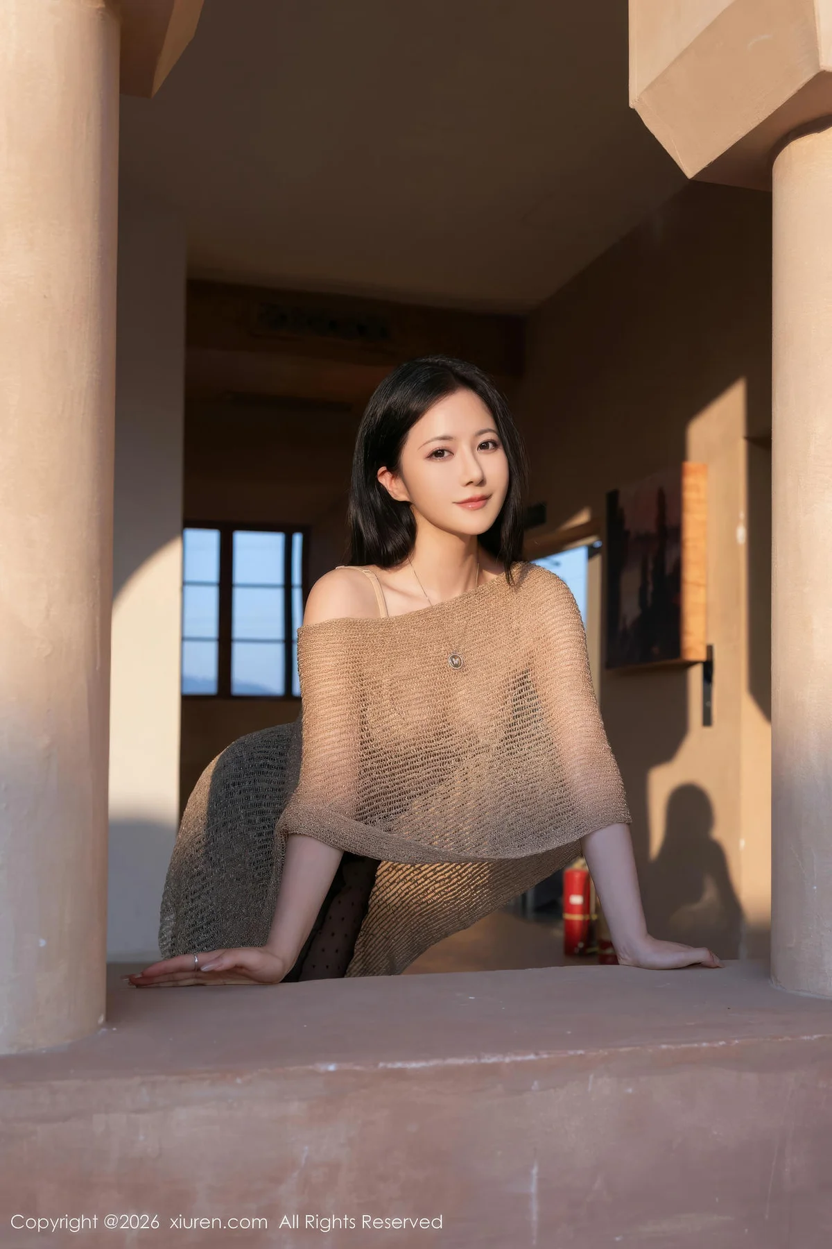 XiuRen 秀人 No.11217 鱼子酱Fish 黑色蕾丝裙天台美照旅拍 - 4