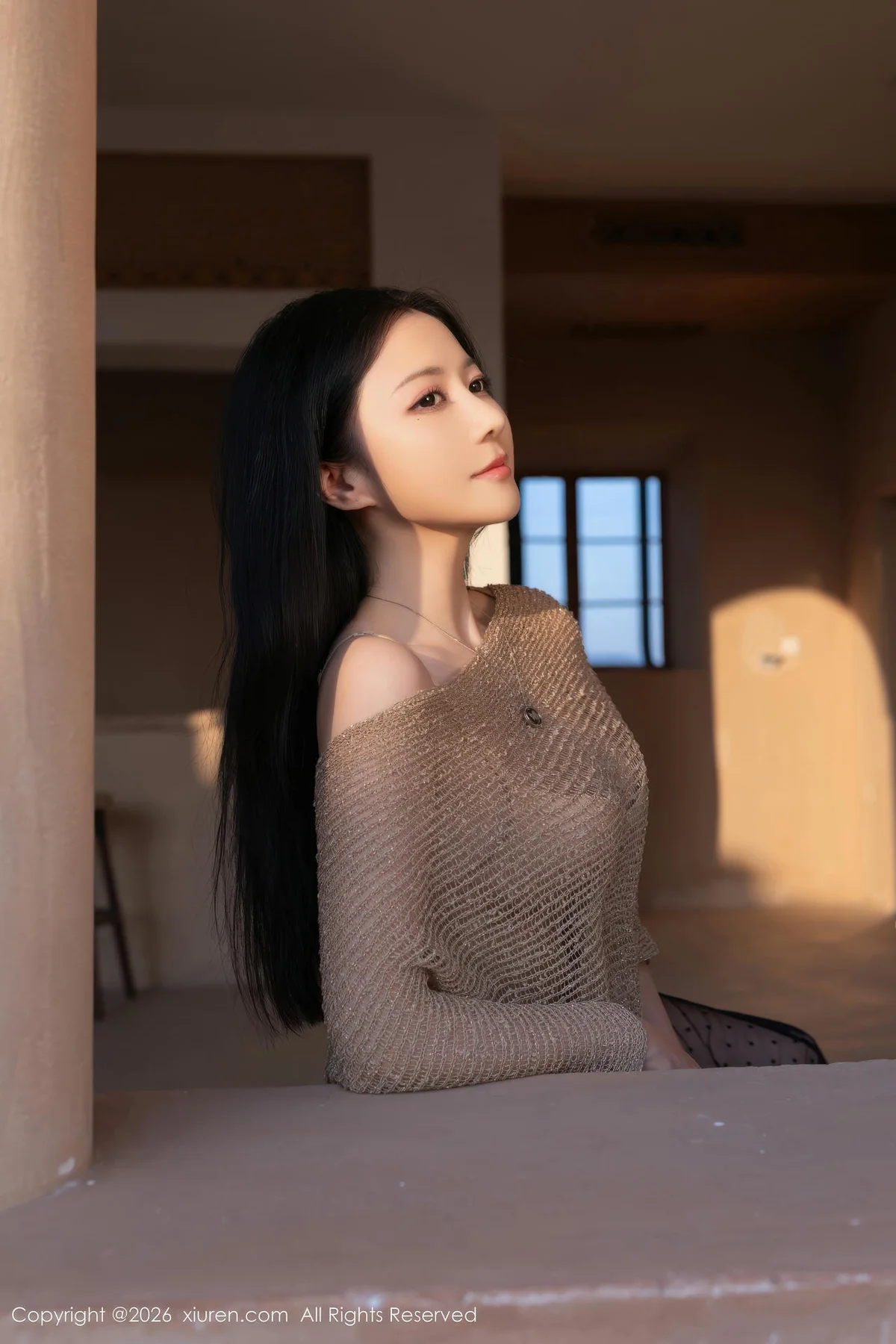 XiuRen 秀人 No.11217 鱼子酱Fish 黑色蕾丝裙天台美照旅拍 - 5