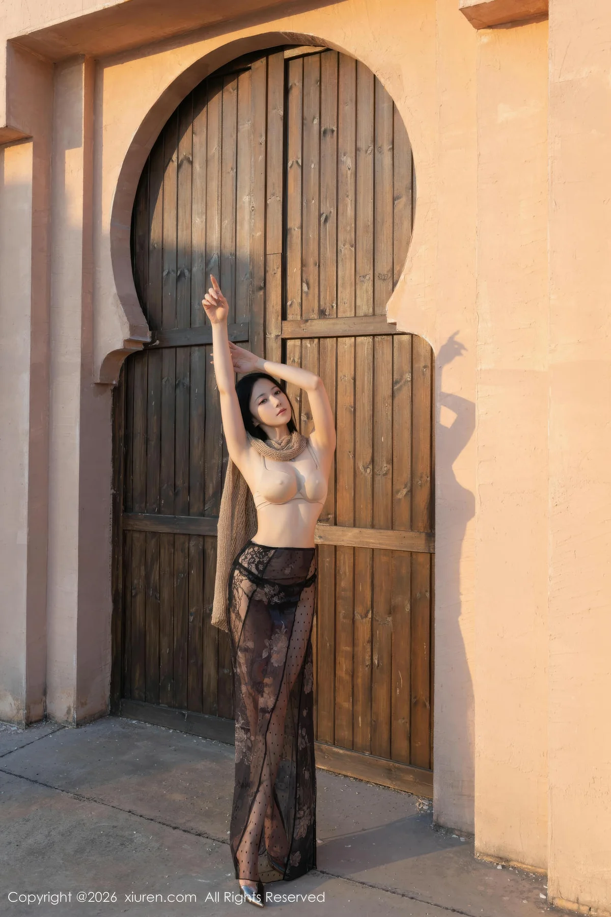 XiuRen 秀人 No.11217 鱼子酱Fish 黑色蕾丝裙天台美照旅拍 - 9