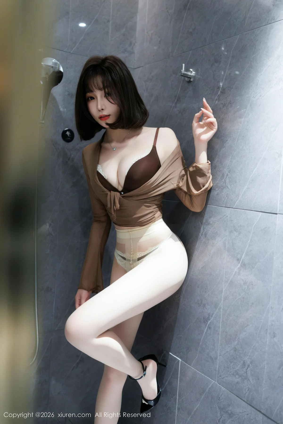 XiuRen 秀人 No.11225 莉芝荔枝深色内衣白丝 - 2