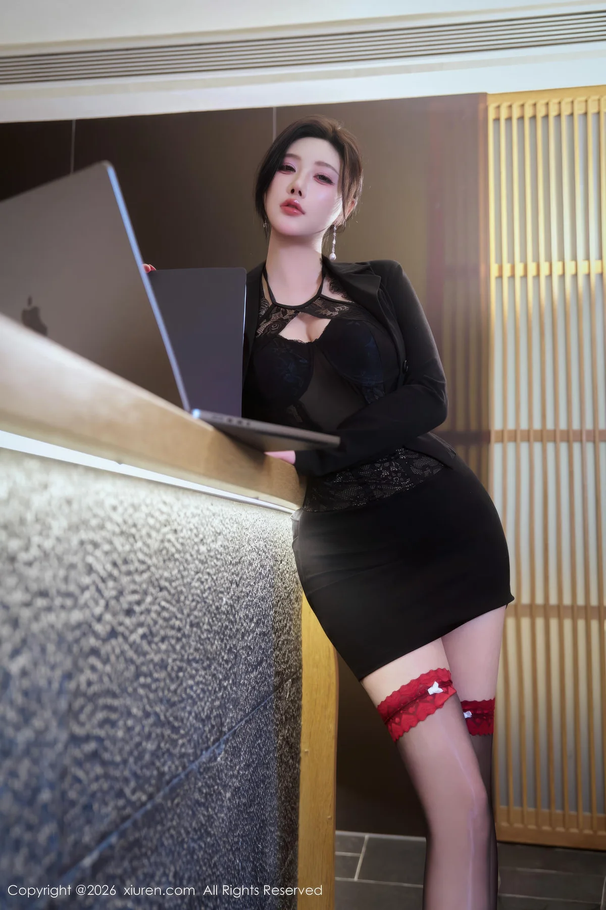 XiuRen 秀人 No.11230 杨晨晨黑色西服迷人身材 - 10