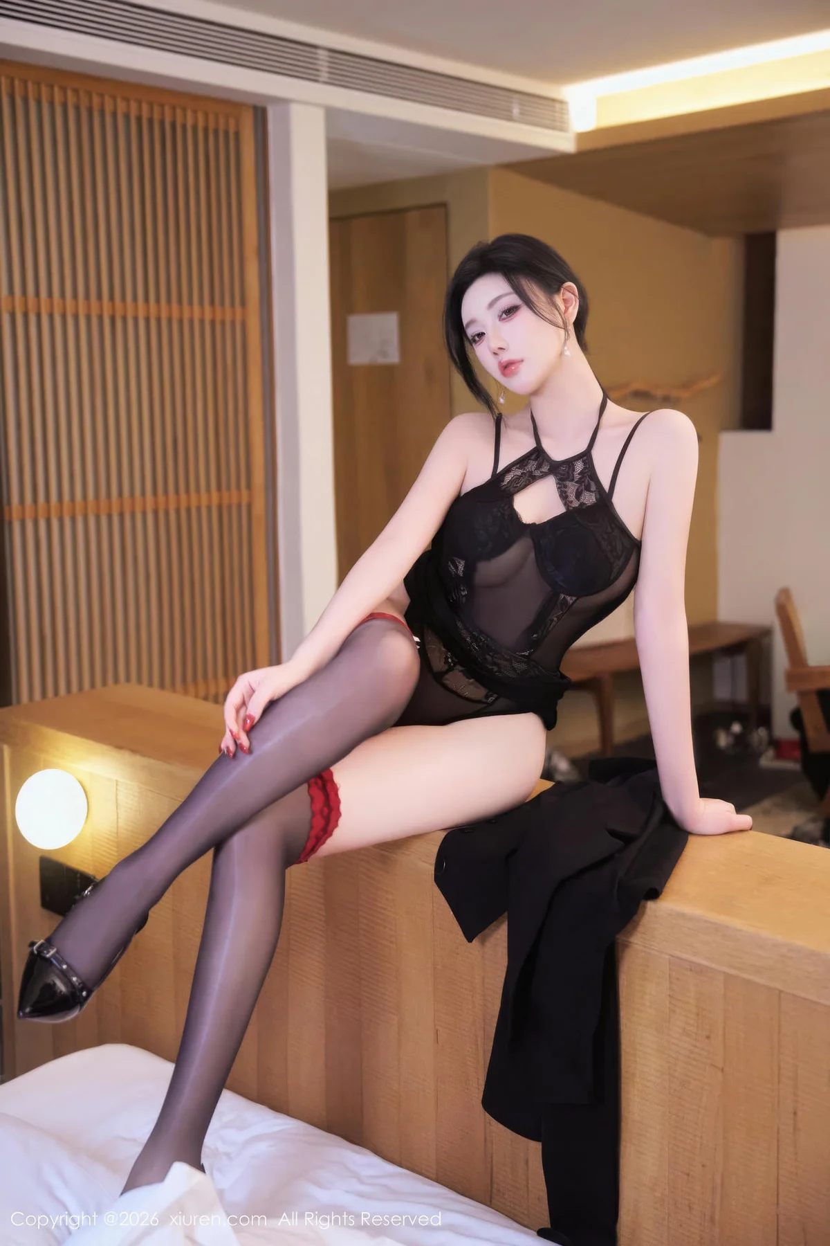 XiuRen 秀人 No.11230 杨晨晨黑色西服迷人身材 - 3