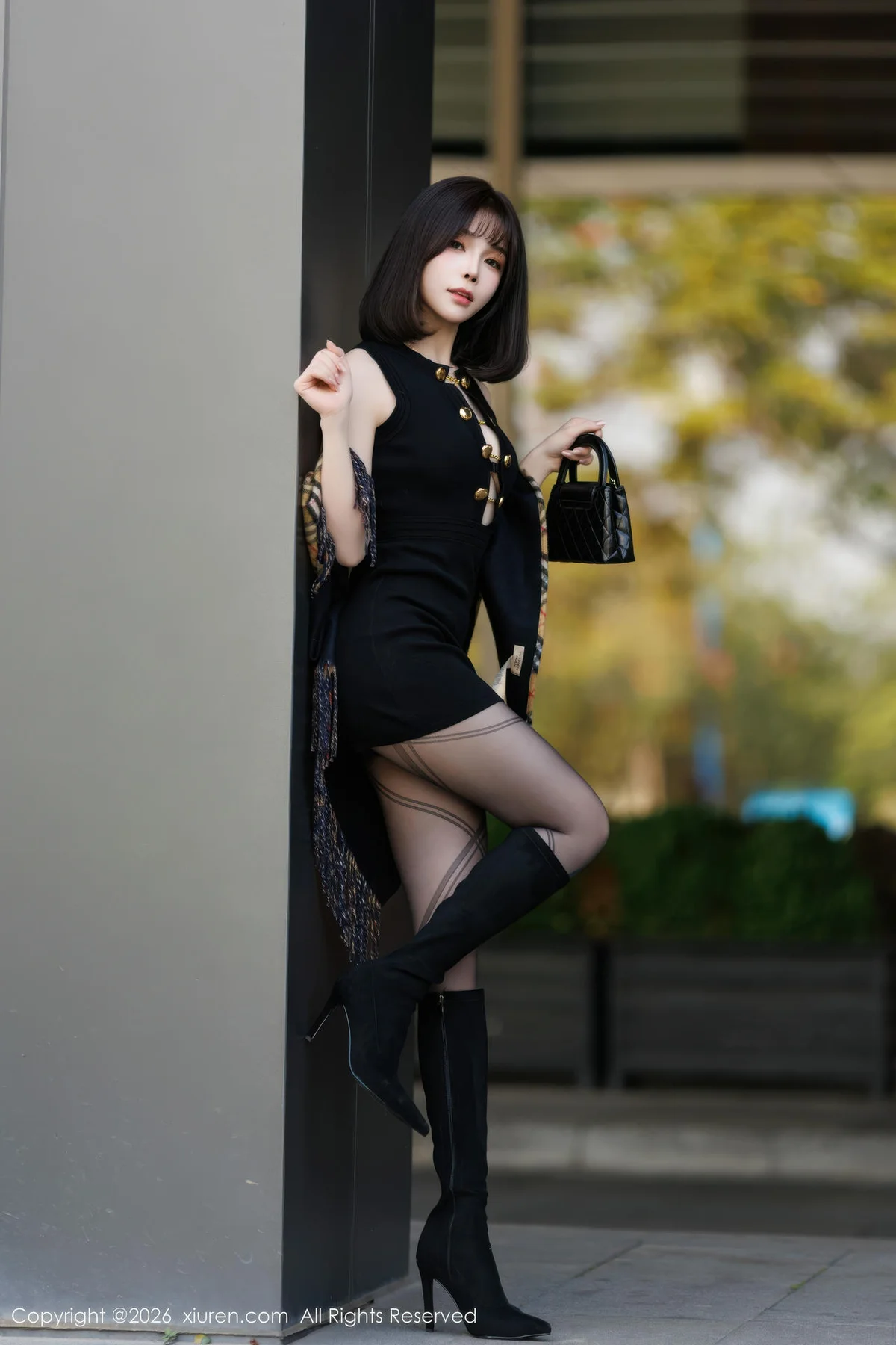 XiuRen 秀人 No.11252 莉芝荔枝 黑色连衣短裙 - 2