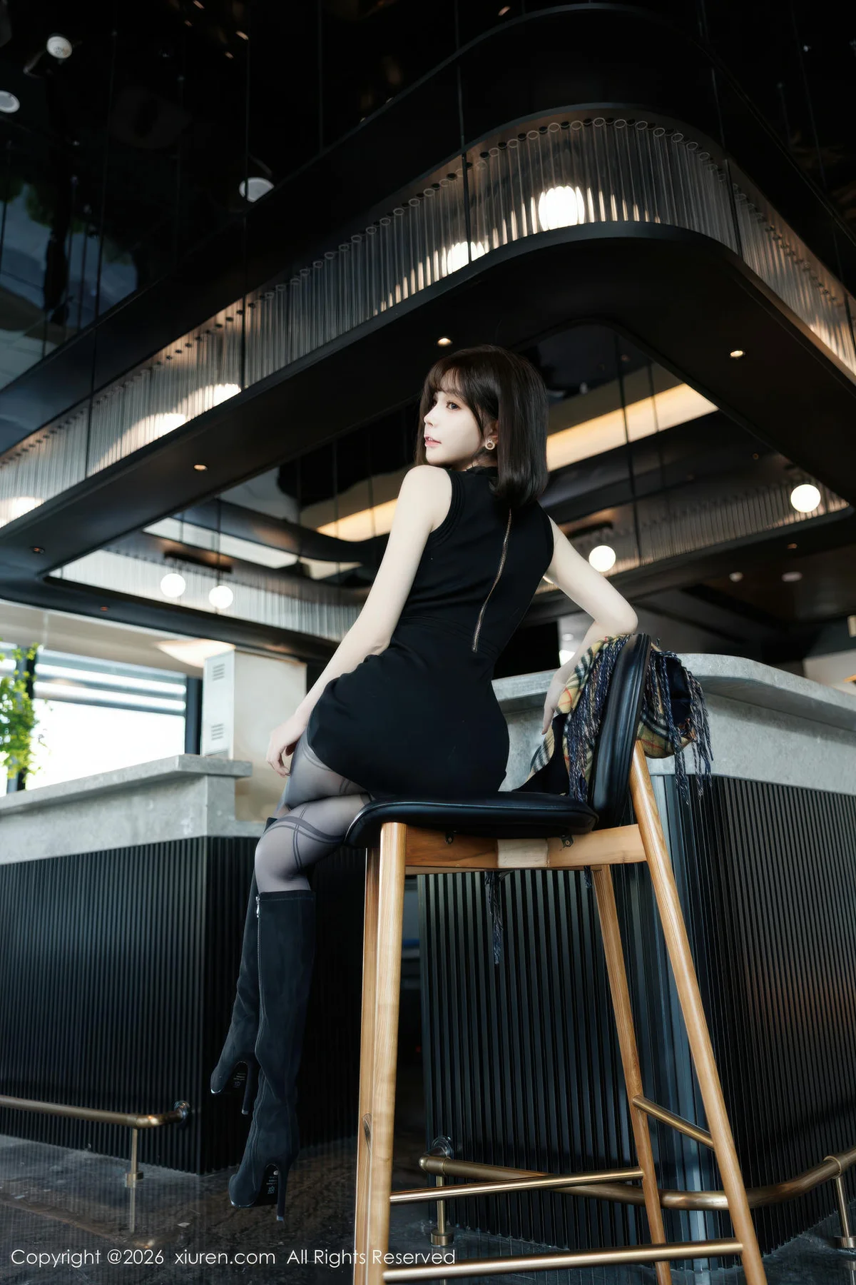 XiuRen 秀人 No.11252 莉芝荔枝 黑色连衣短裙 - 3