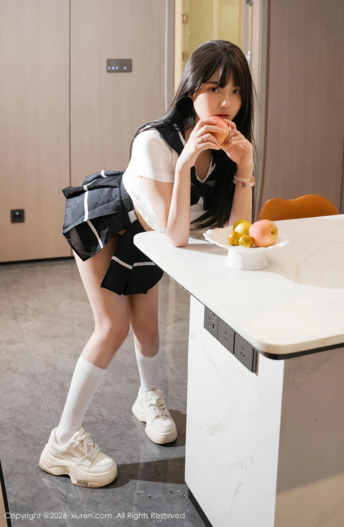 XiuRen 秀人 No.11256 软情 清纯少女黑色短裙 - 6