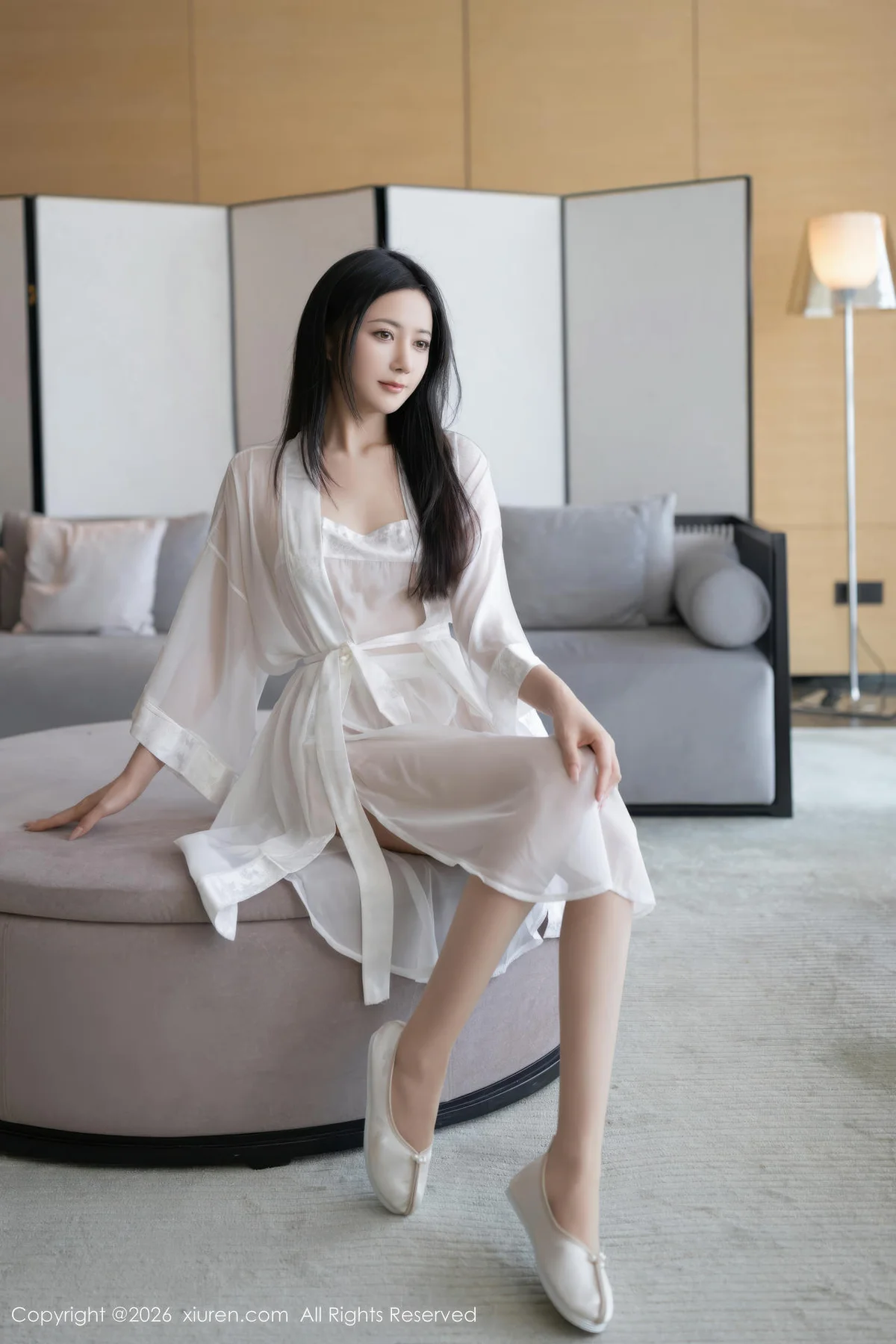 XiuRen 秀人 No.11275 鱼子酱Fish 白色浴袍诱人肉色丝袜 - 2