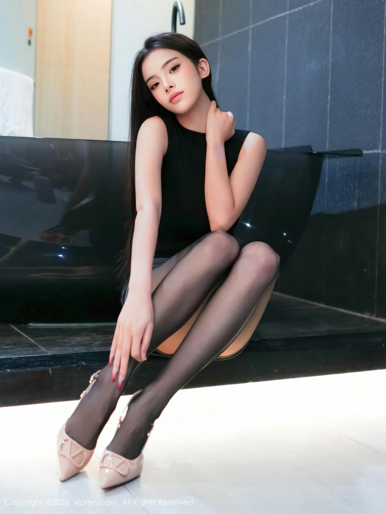 XiuRen 秀人 No.11277 小奶娇 灰色包臀裙 - 9