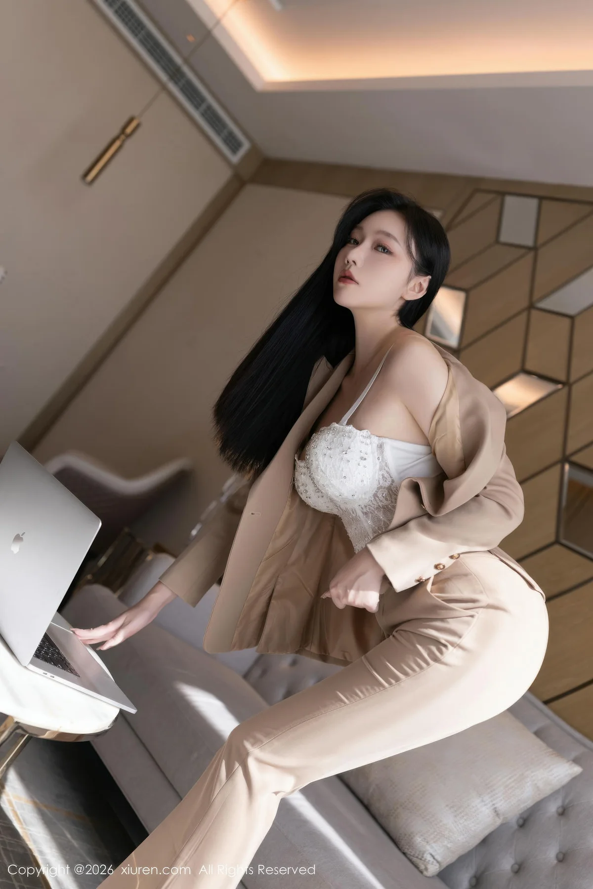 XiuRen 秀人 No.11282 安然anran 米色西服肉丝 - 10