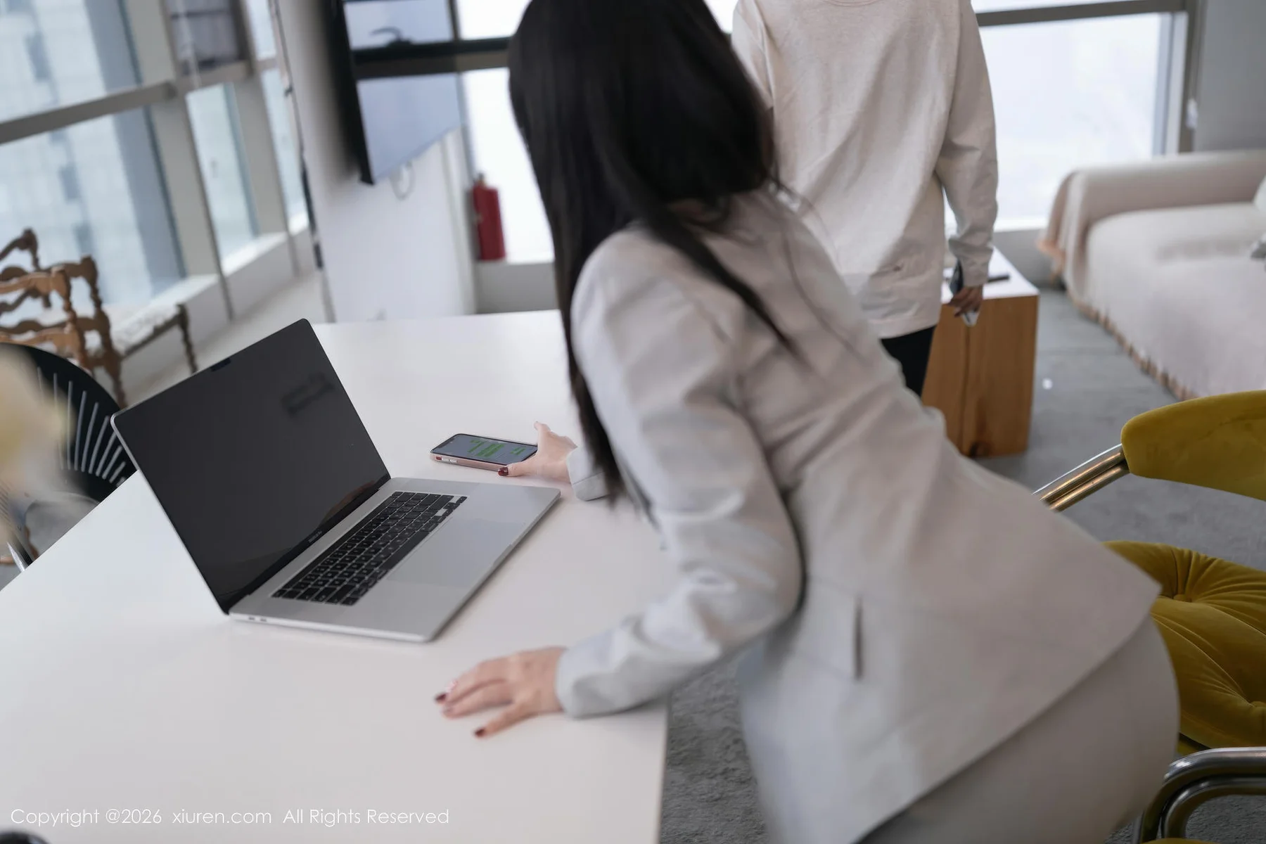 XiuRen 秀人 No.11285 杏子Yada 灰色OL服饰 - 5