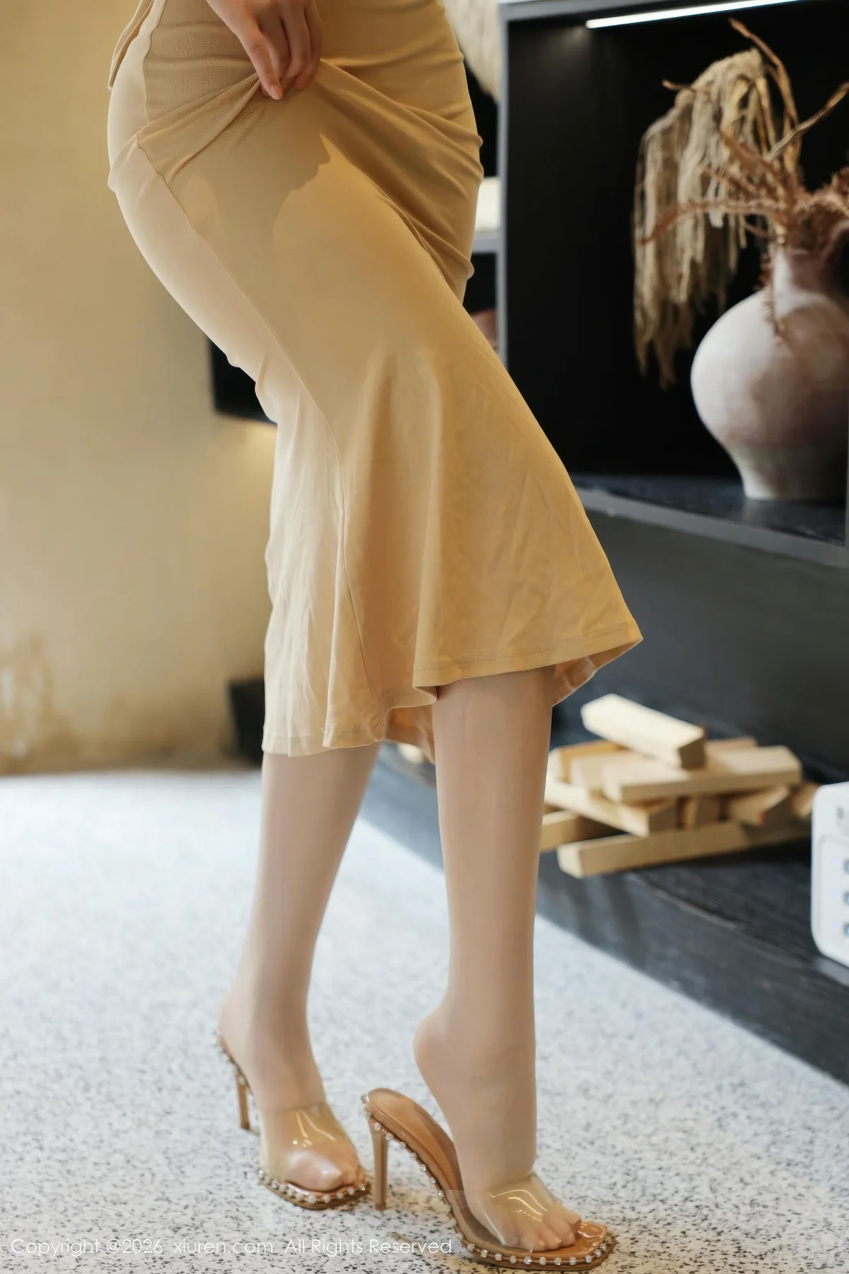 XiuRen 秀人 No.11288 奶思兔浅色小妈裙 - 7