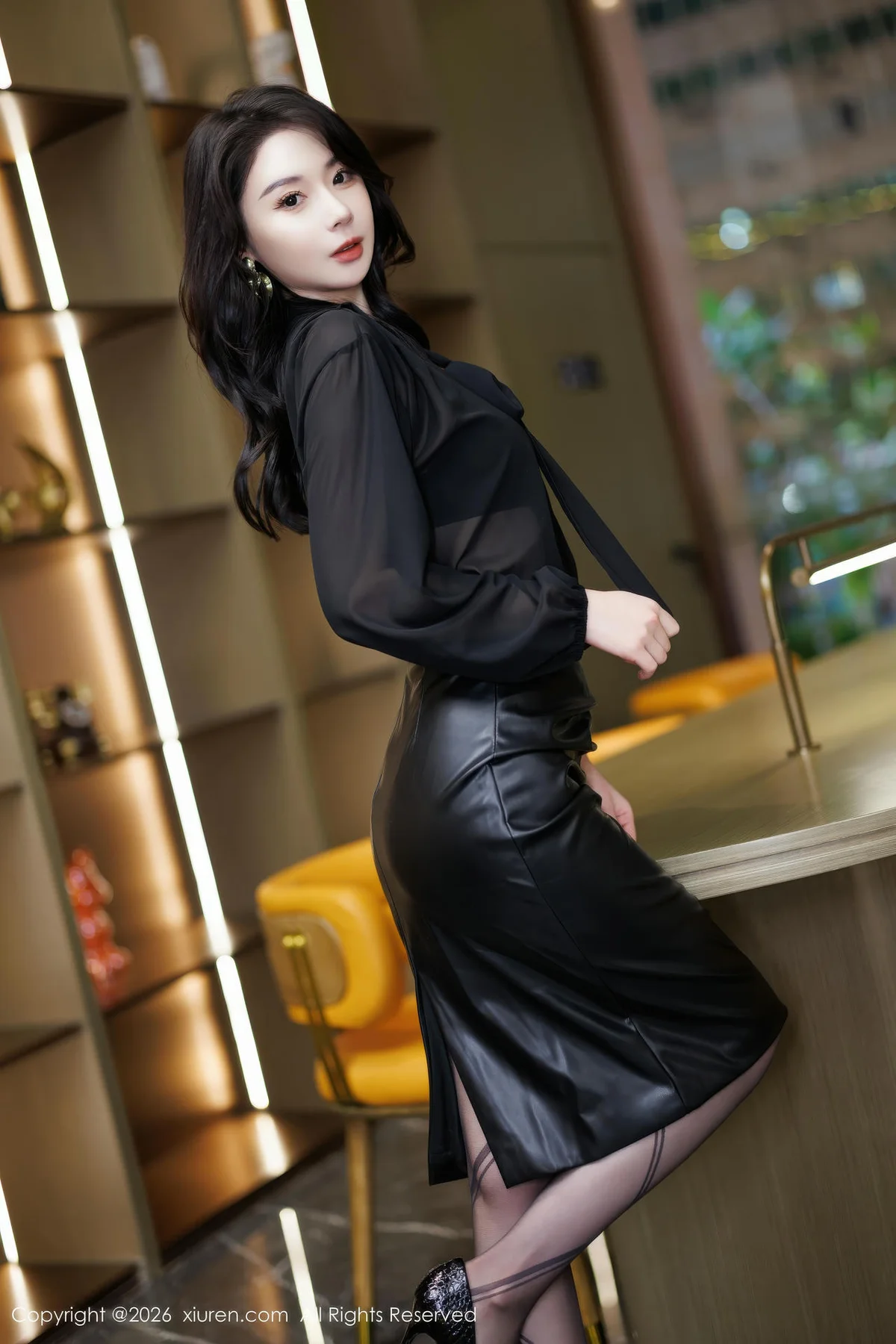 XiuRen 秀人 No.11291 心玥黑色皮裙黑丝高跟 - 1