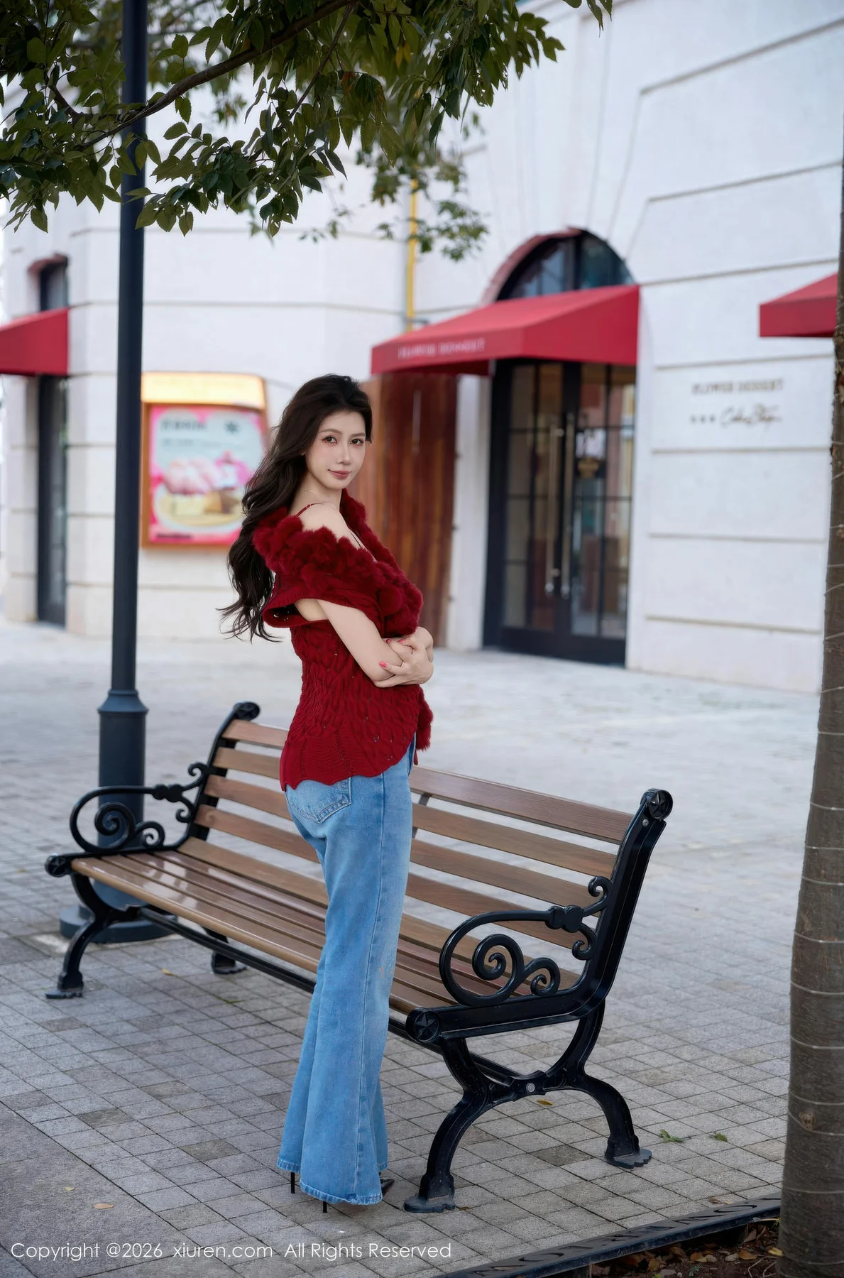 XiuRen 秀人 No.11293 尹甜甜爆乳街拍红色毛衣 - 9
