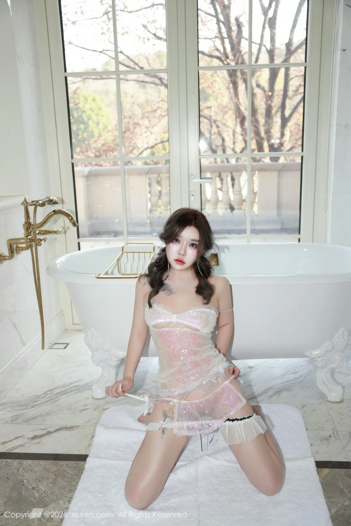 XiuRen 秀人 No.11298 小薯条nienie 浅色情趣服饰 - 9