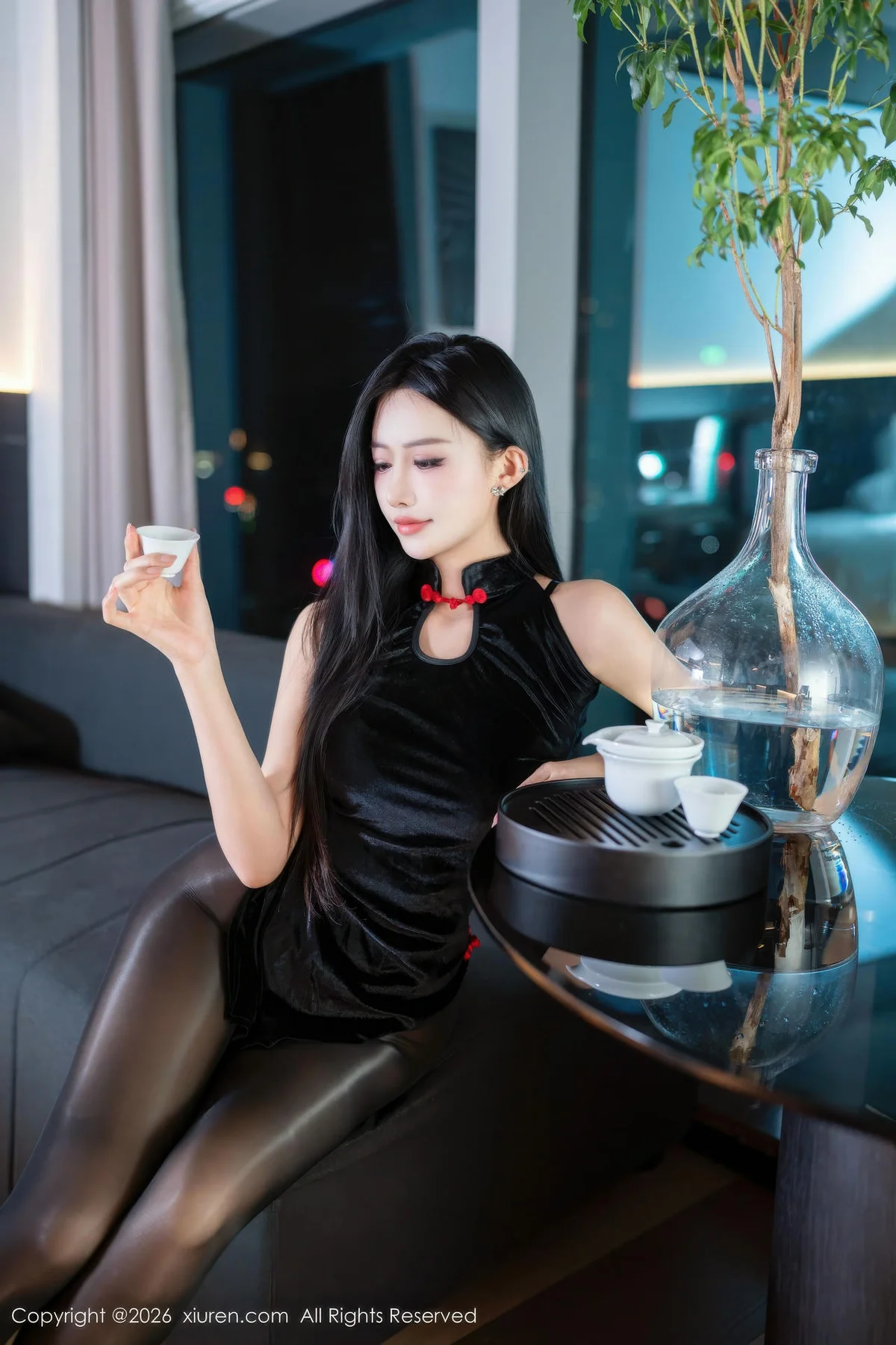 XiuRen 秀人 No.11300 shelly诗莉 黑色情趣内衣 - 1