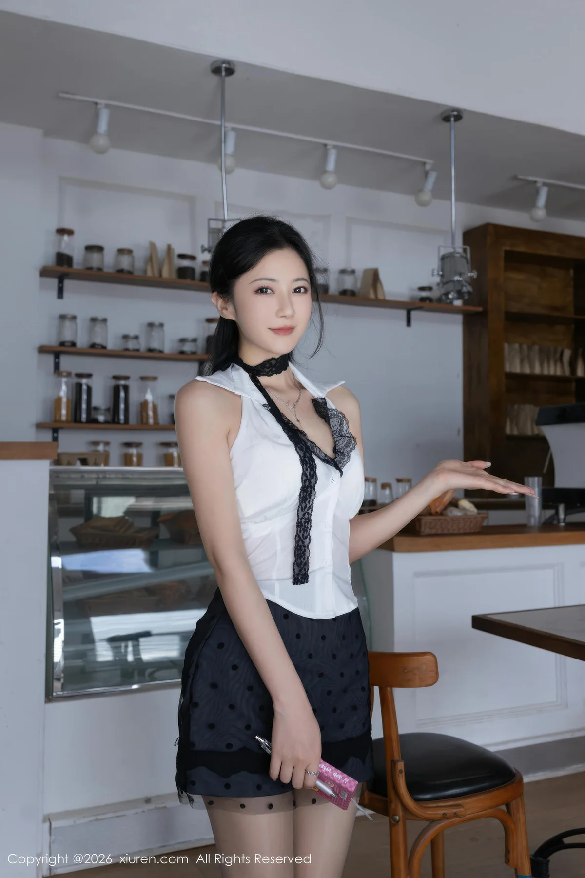 XiuRen 秀人 No.11304 鱼子酱Fish 咖啡馆性感美女 - 2