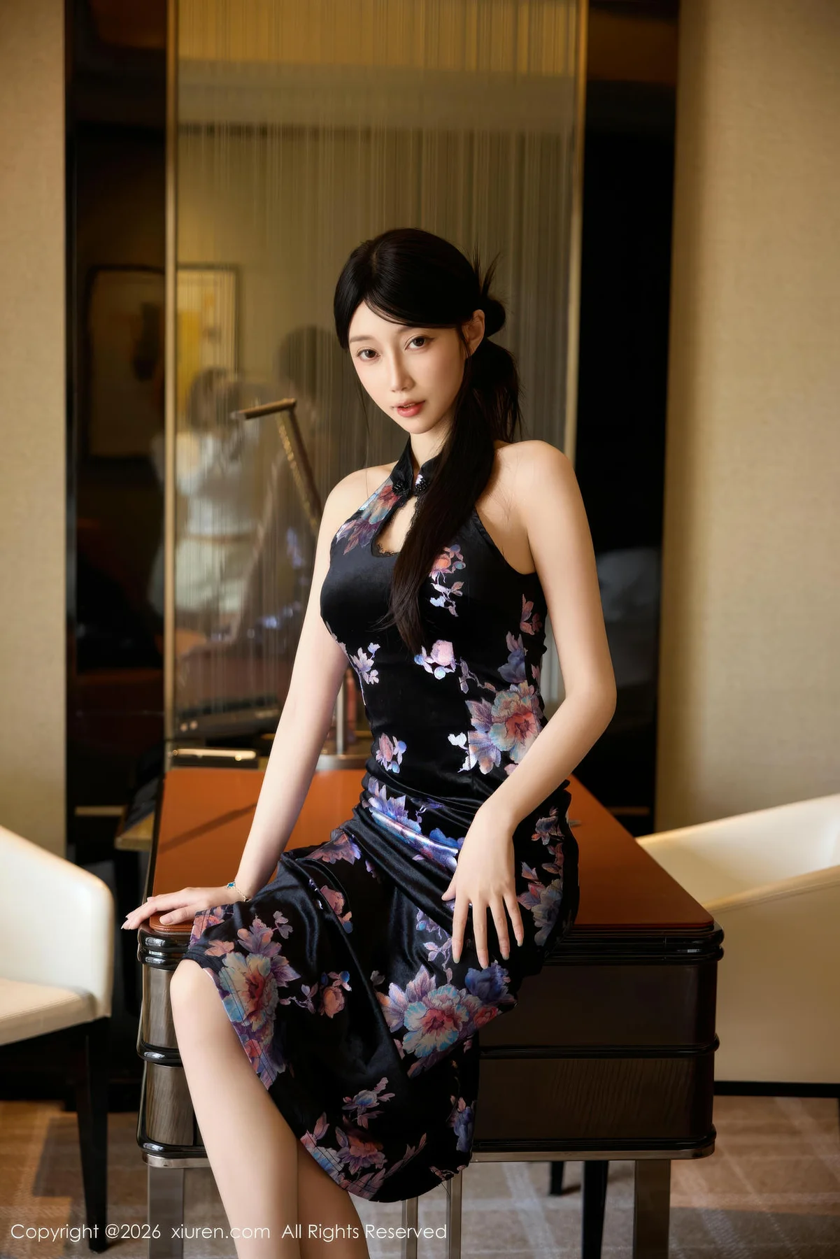 XiuRen 秀人 No.11308 玥儿玥er 旗袍美腿私房写真 - 1