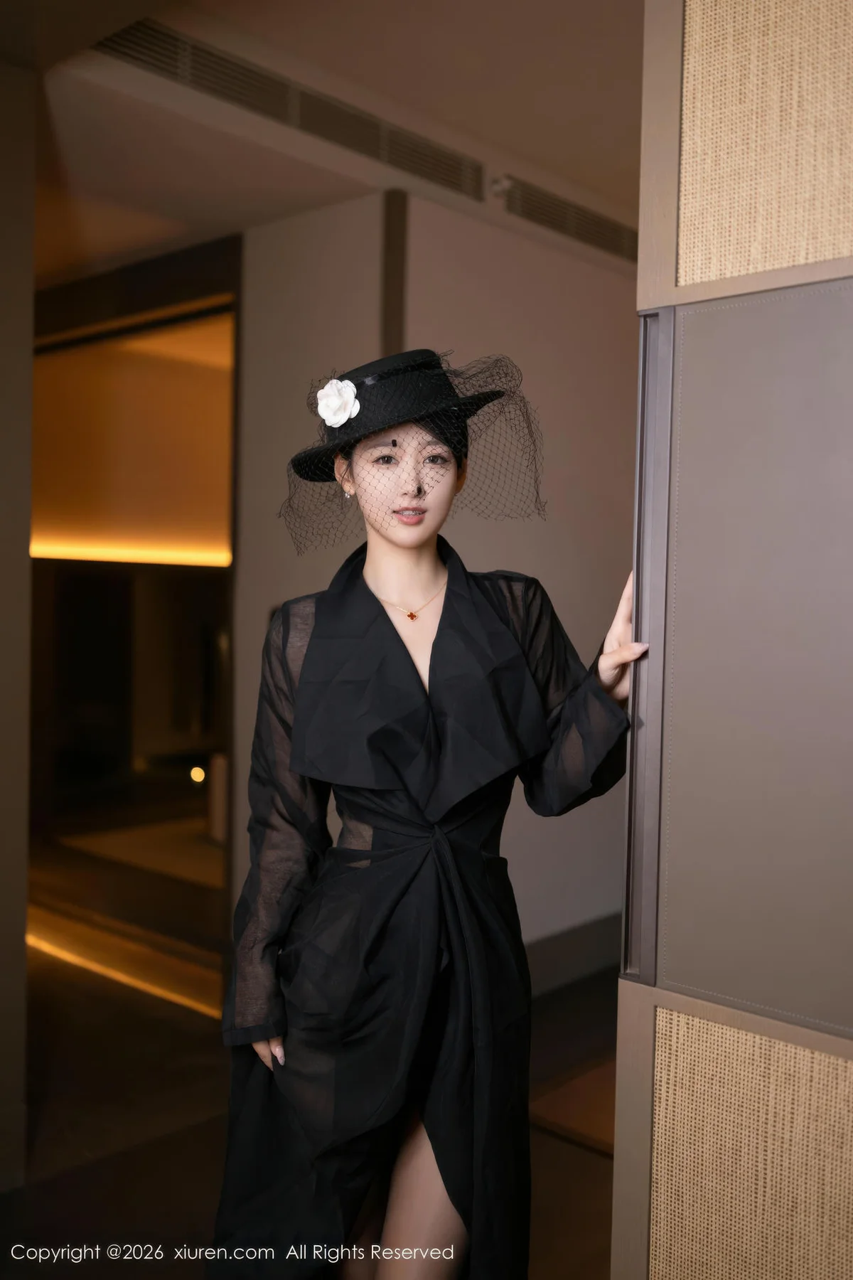 XiuRen 秀人 No.11309 唐安琪 黑丝翘臀ol丝袜 - 9