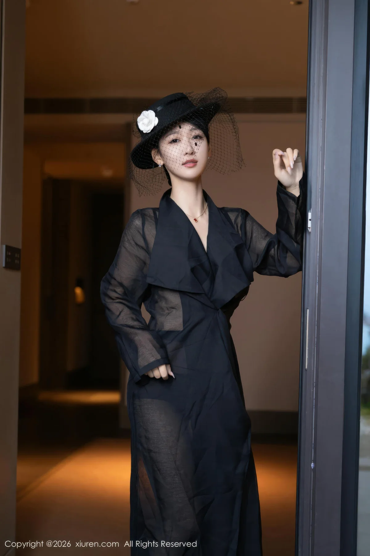 XiuRen 秀人 No.11309 唐安琪 黑丝翘臀ol丝袜 - 2