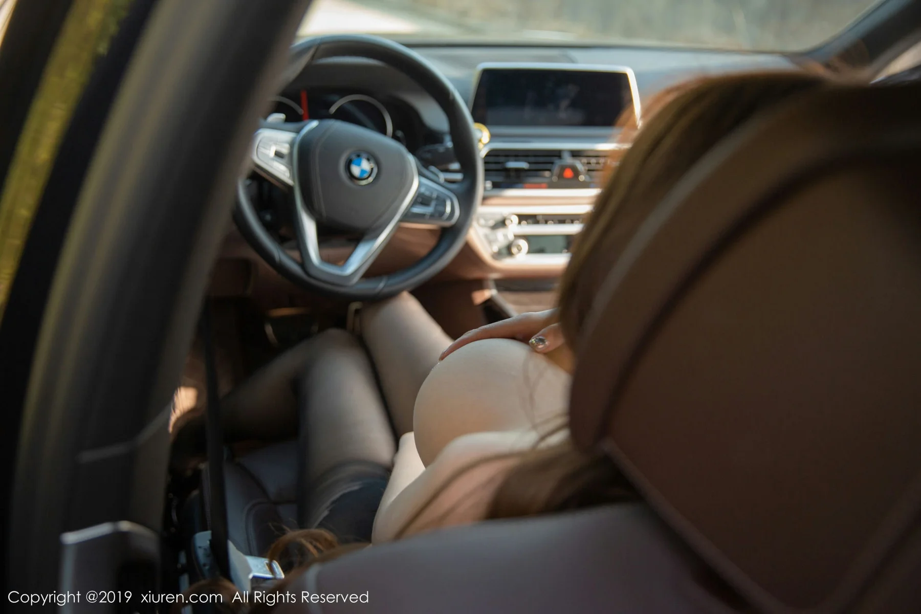 XiuRen 秀人 No.1309 Egg_尤妮丝 巨乳车模 - 5