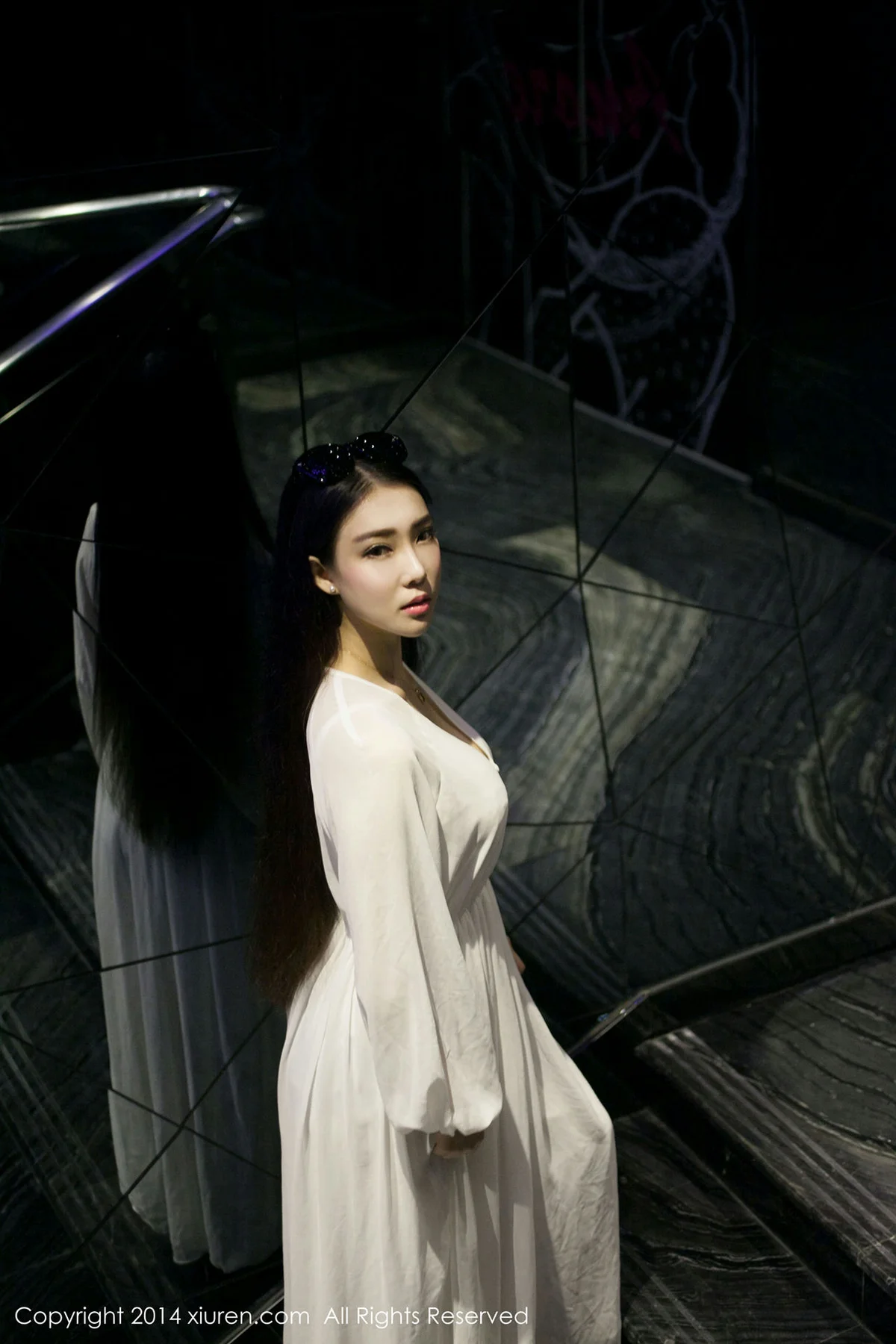 XiuRen 秀人 No.131 夢娜Vanessa 58P/178M - 2