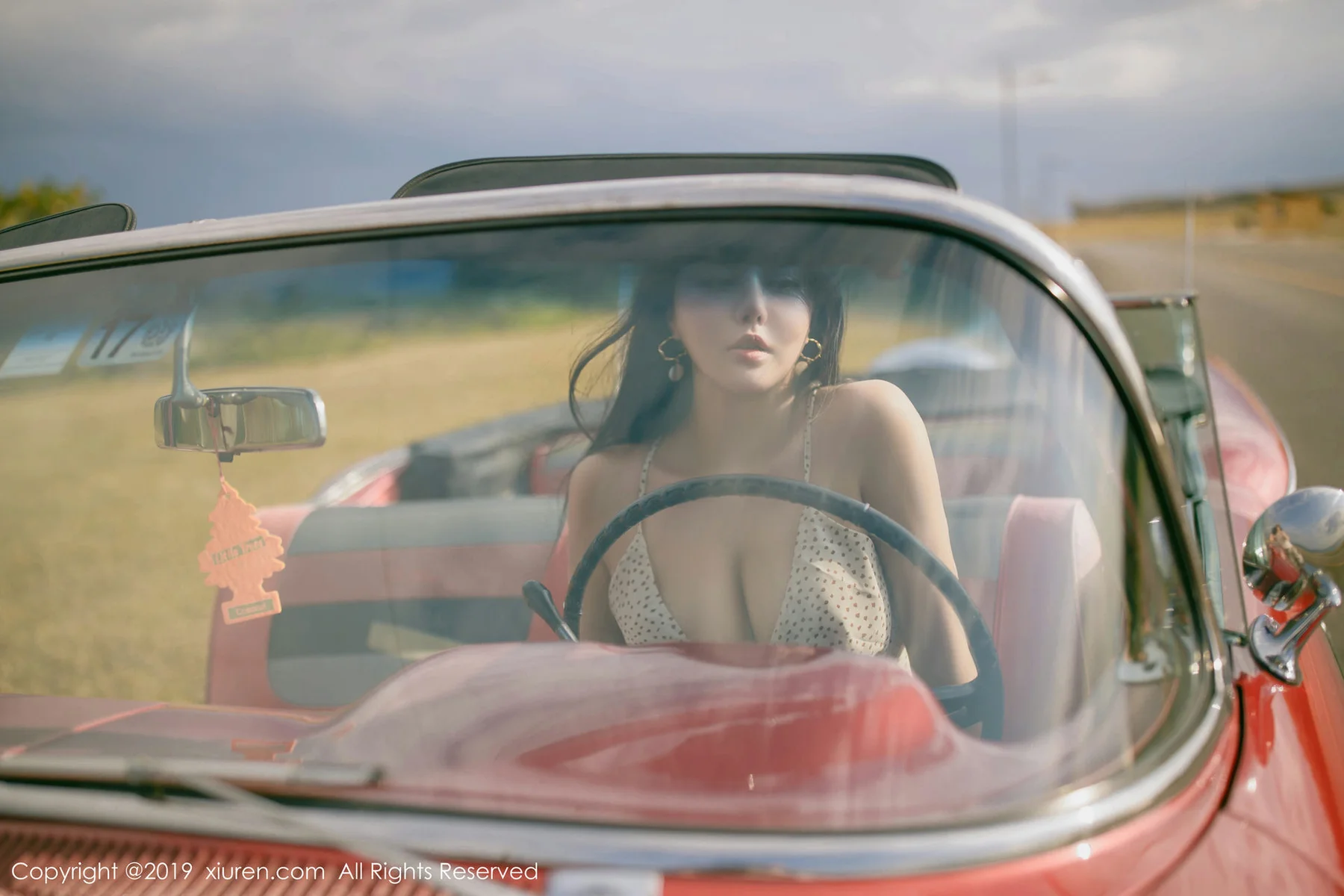 XiuRen 秀人 No.1463 Manuela玛鲁娜 户外车模 - 3