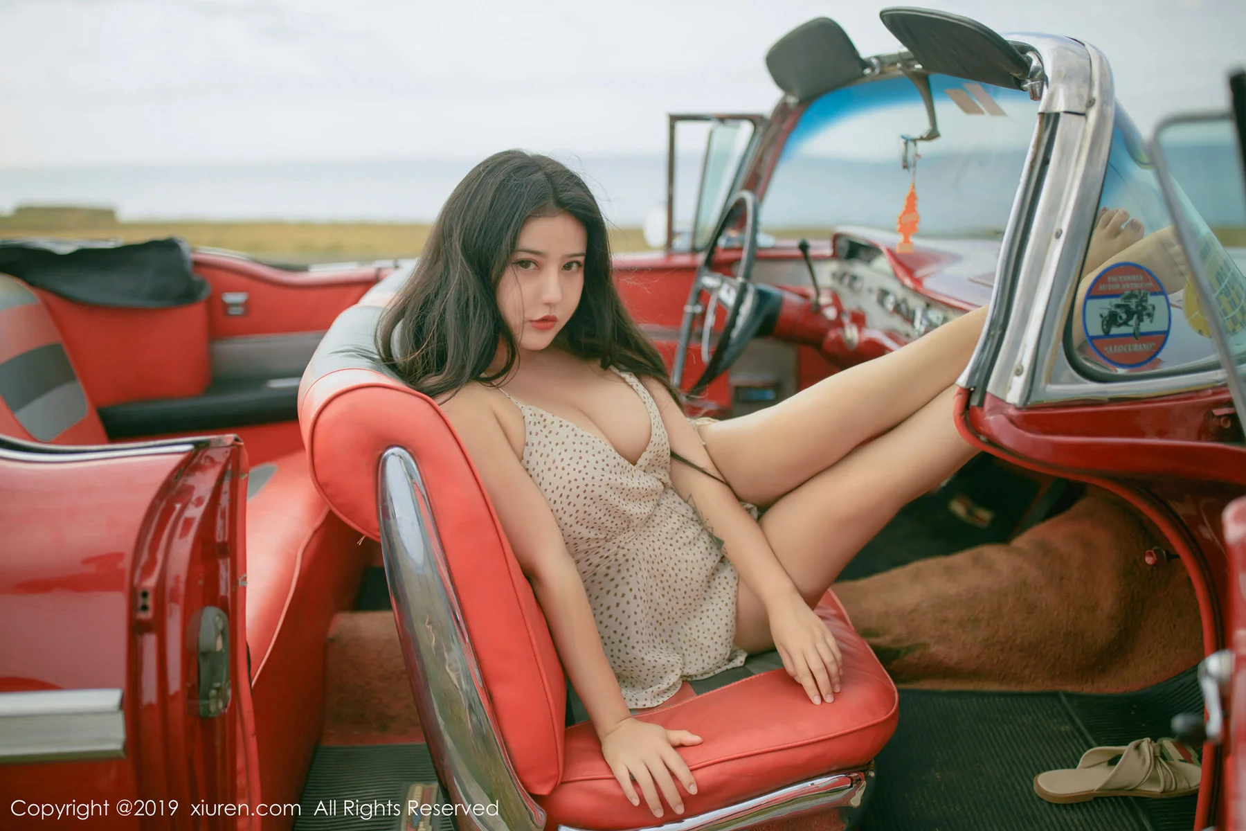 XiuRen 秀人 No.1463 Manuela玛鲁娜 户外车模 - 4