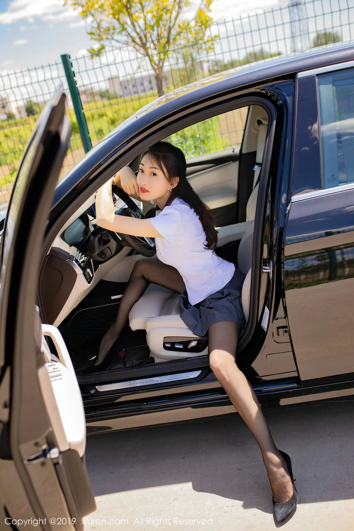 XiuRen 秀人 No.1528 狐小妖baby 黑丝车模 - 8