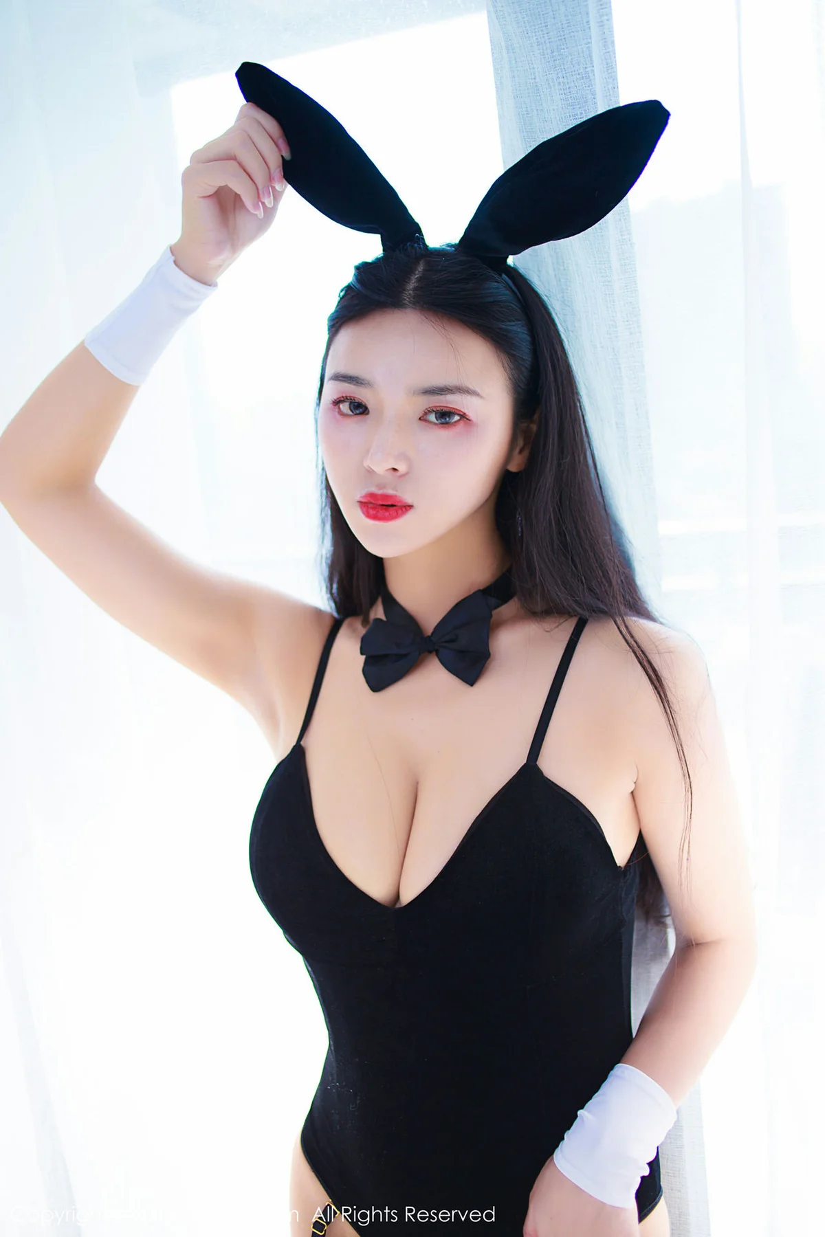 XiuRen 秀人 No.1678 妩媚玉体 金静熙兔女郎制服首套写真 - 8