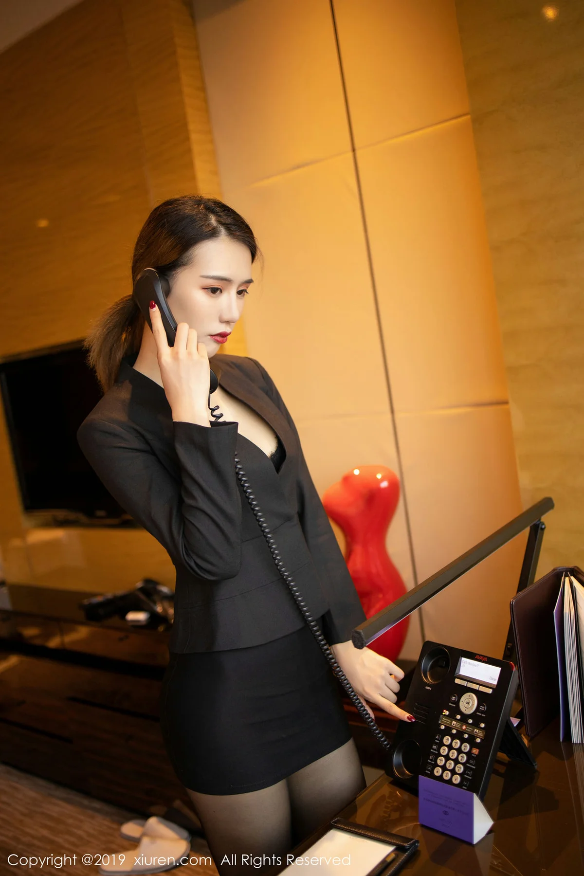 XiuRen 秀人 No.1706 79P黑丝秘书 BABY_柒 - 2