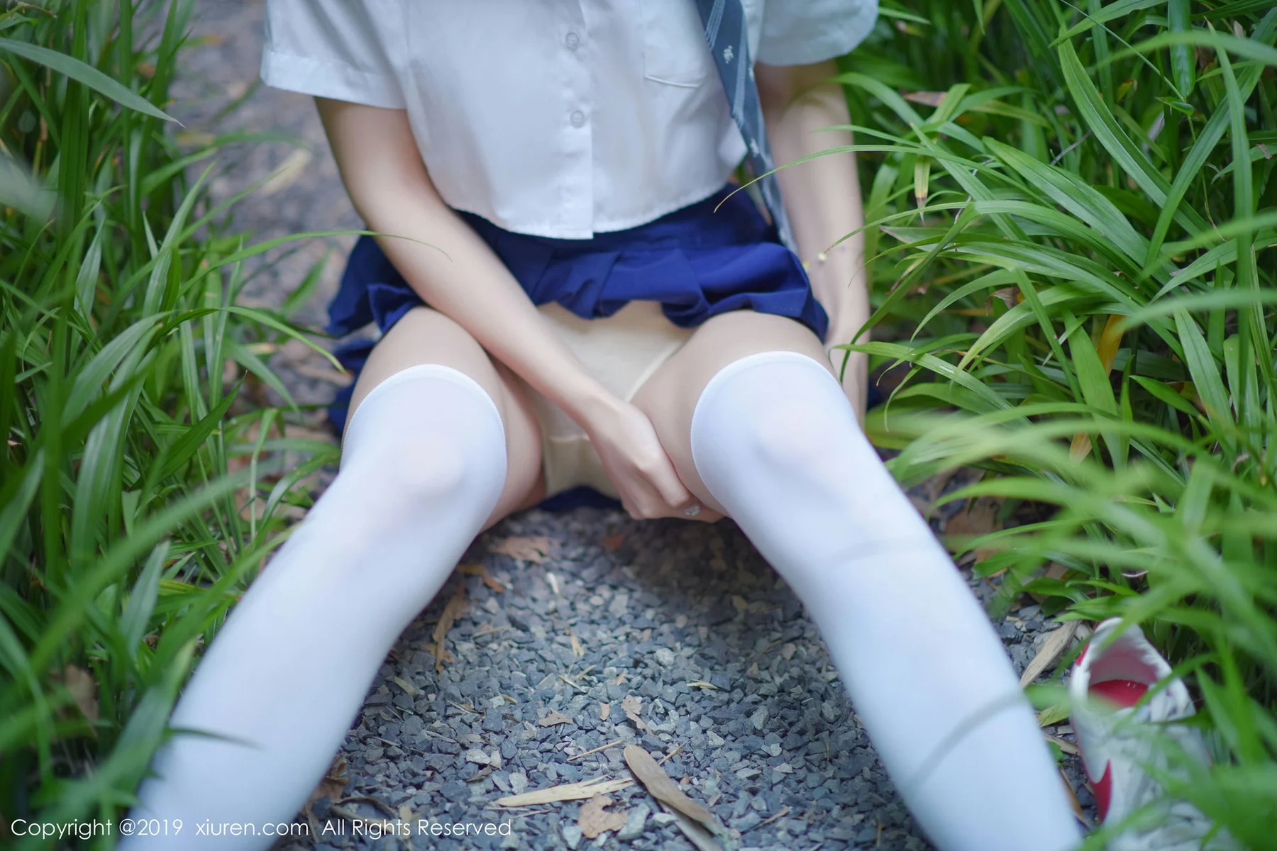 XiuRen 秀人 No.1733 野外森林 沈梦瑶外拍写真 - 6