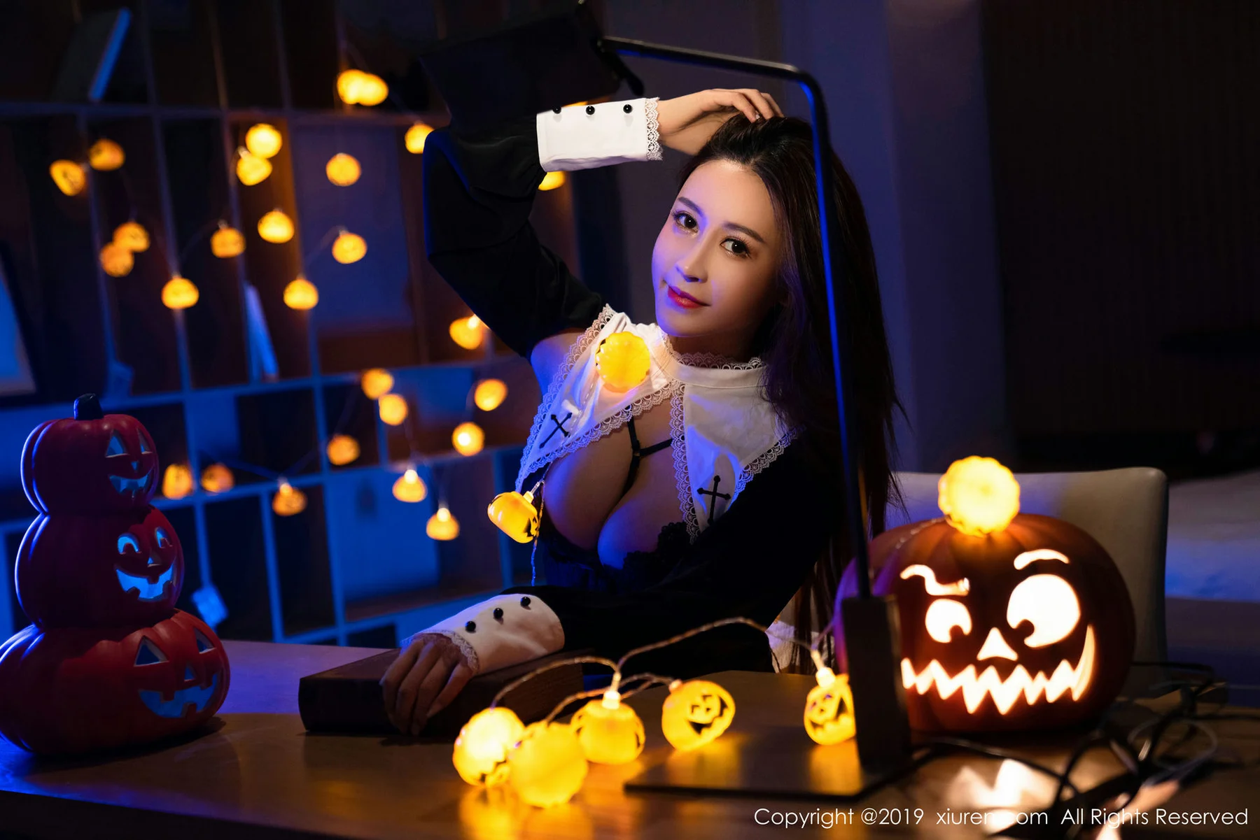 XiuRen 秀人 No.1802 新人模特 周井空首套写真 - 8