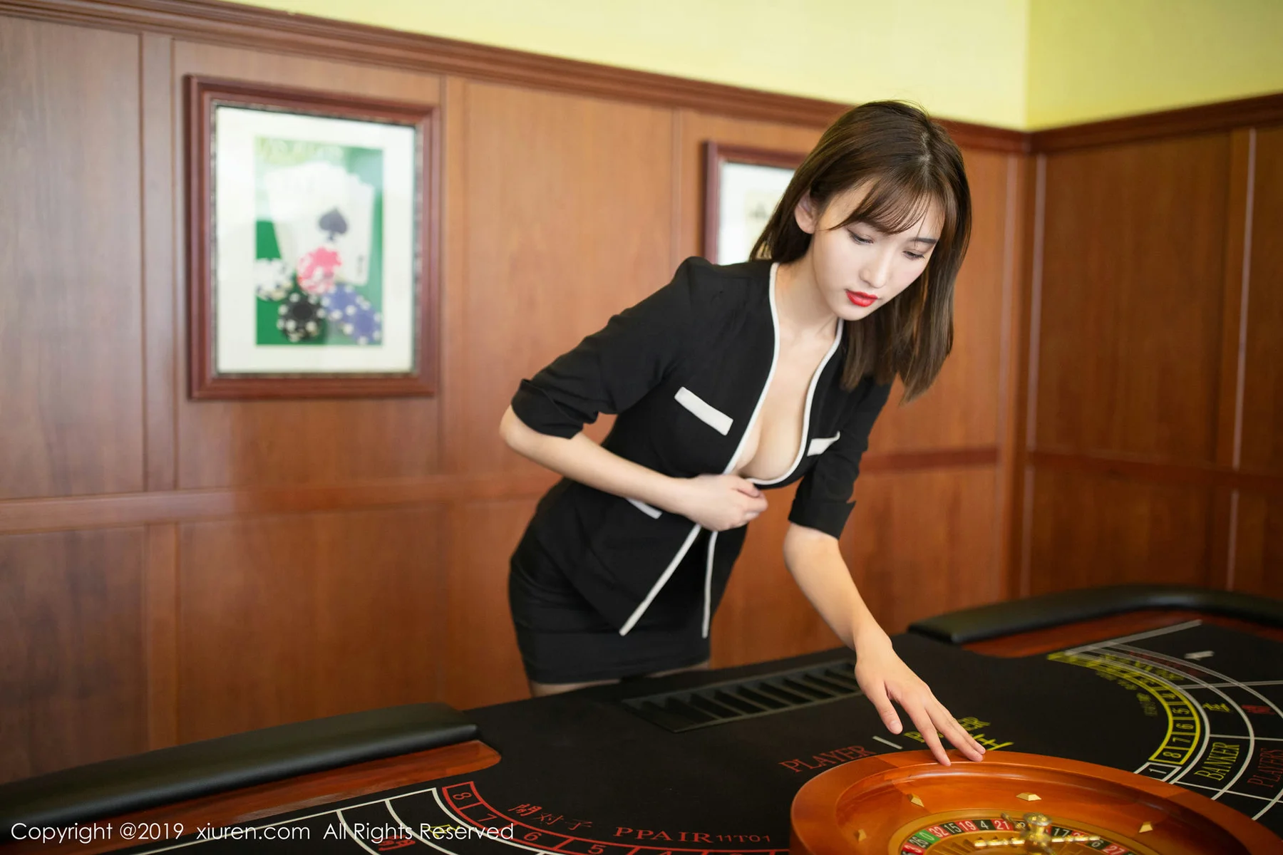 XiuRen 秀人 No.1807 陆萱萱 荷官主题写真 - 5