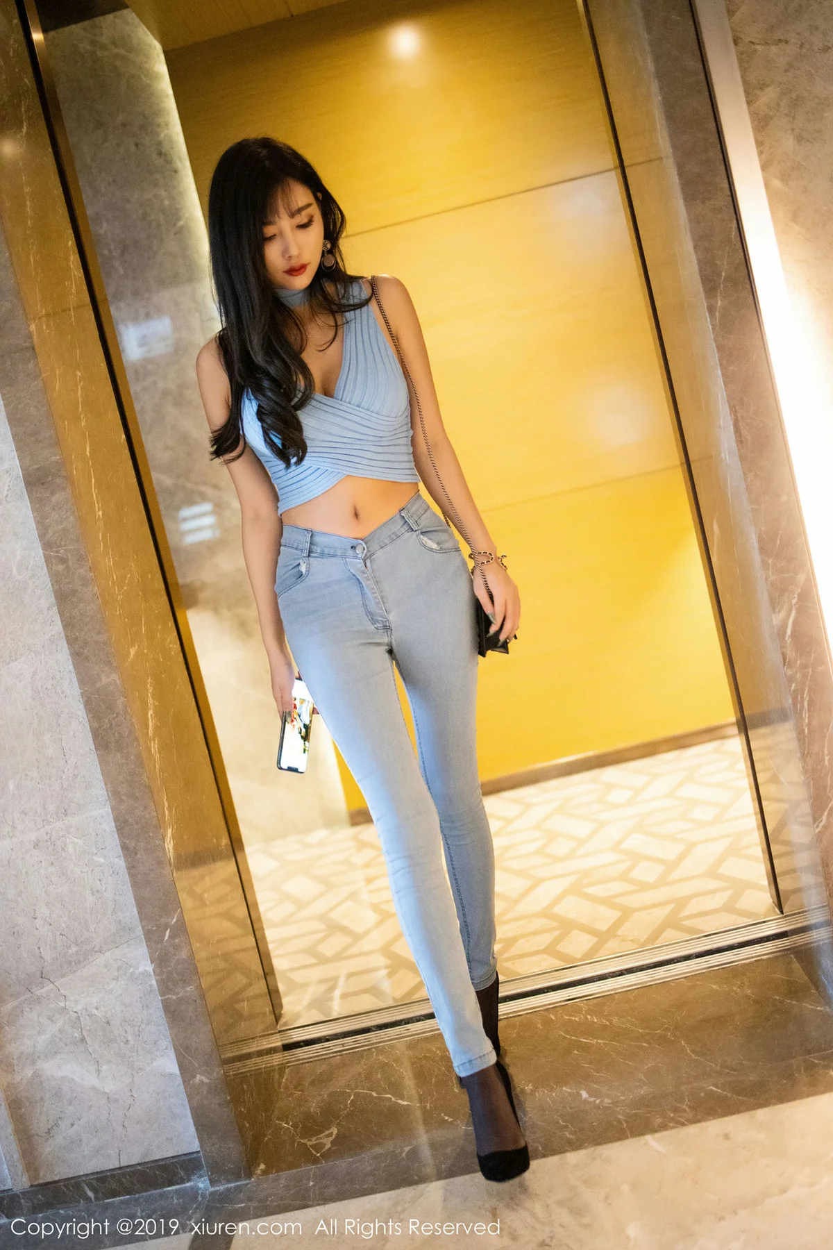 XiuRen 秀人 No.1810 美臀107P黑丝女神 杨晨晨sugar丝袜美腿写真 - 7