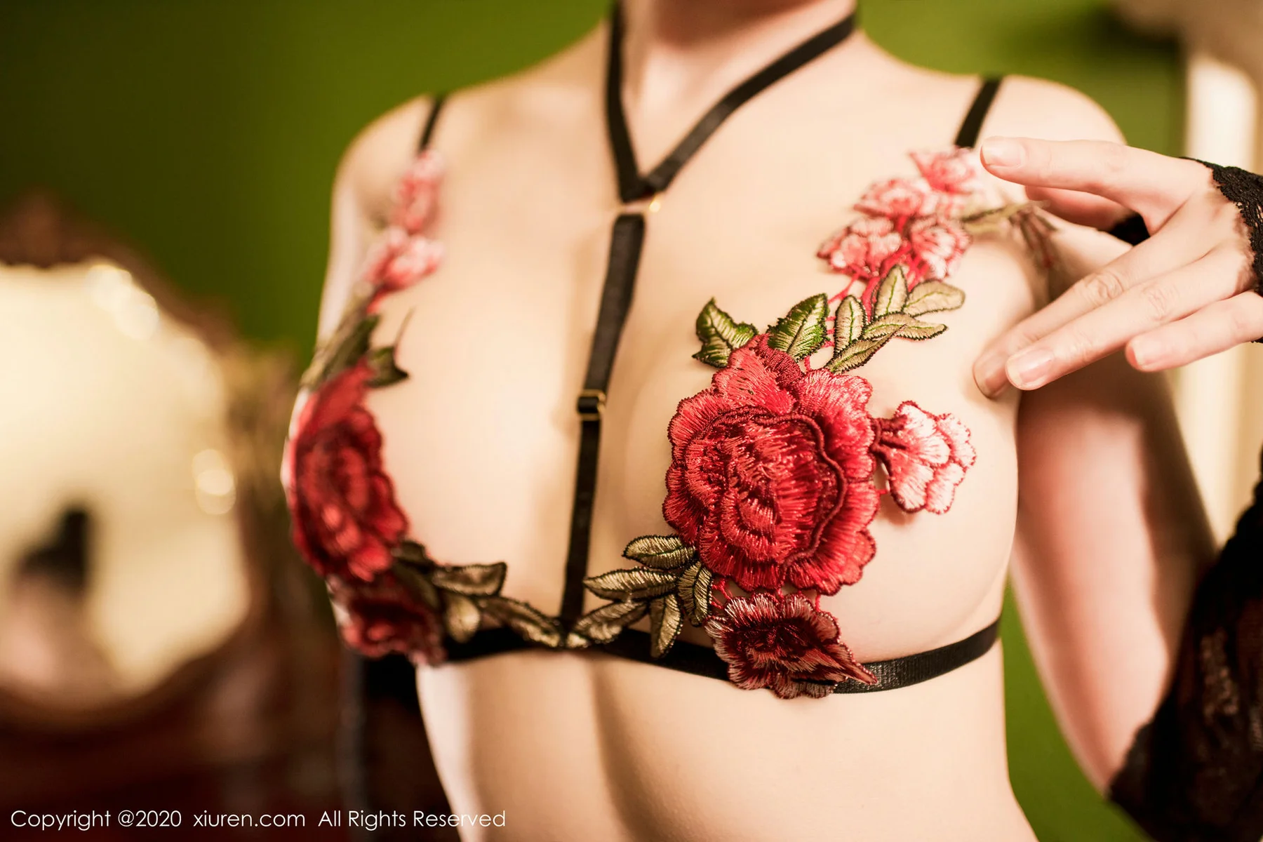 XiuRen 秀人 No.1923 黑丝情趣艺术写真 沈梦瑶 新图上架 - 3