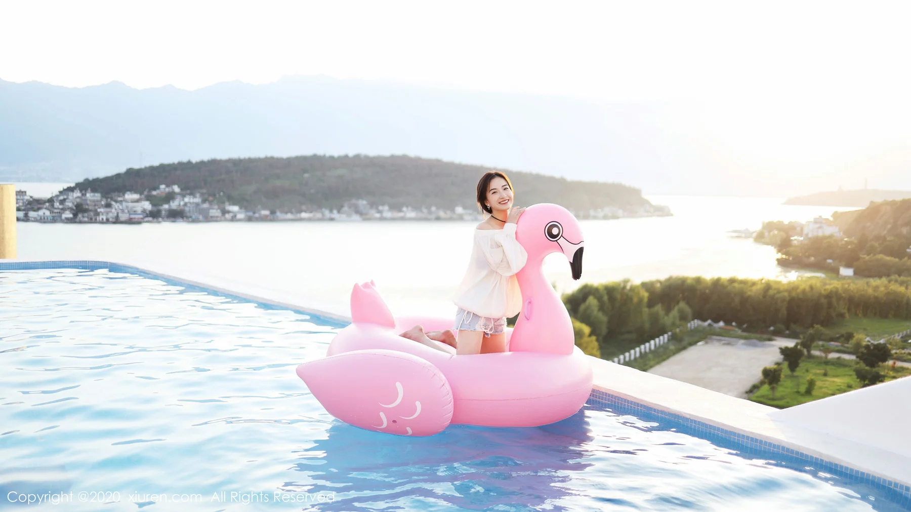 XiuRen 秀人 No.1956 艺儿拿铁 写真上架 - 1