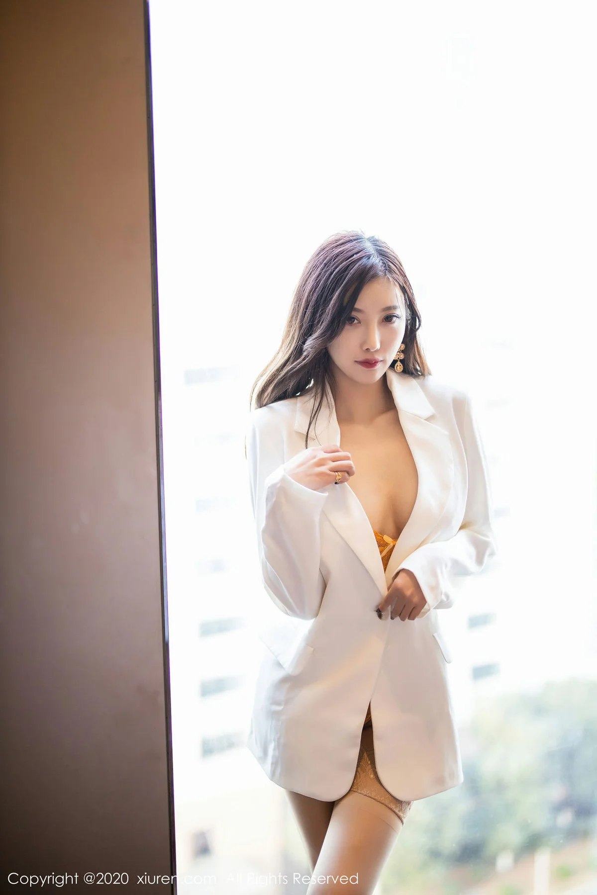 XiuRen 秀人 No.1964 蕾丝袜111P下的诱人娇躯 杨晨晨sugar - 9