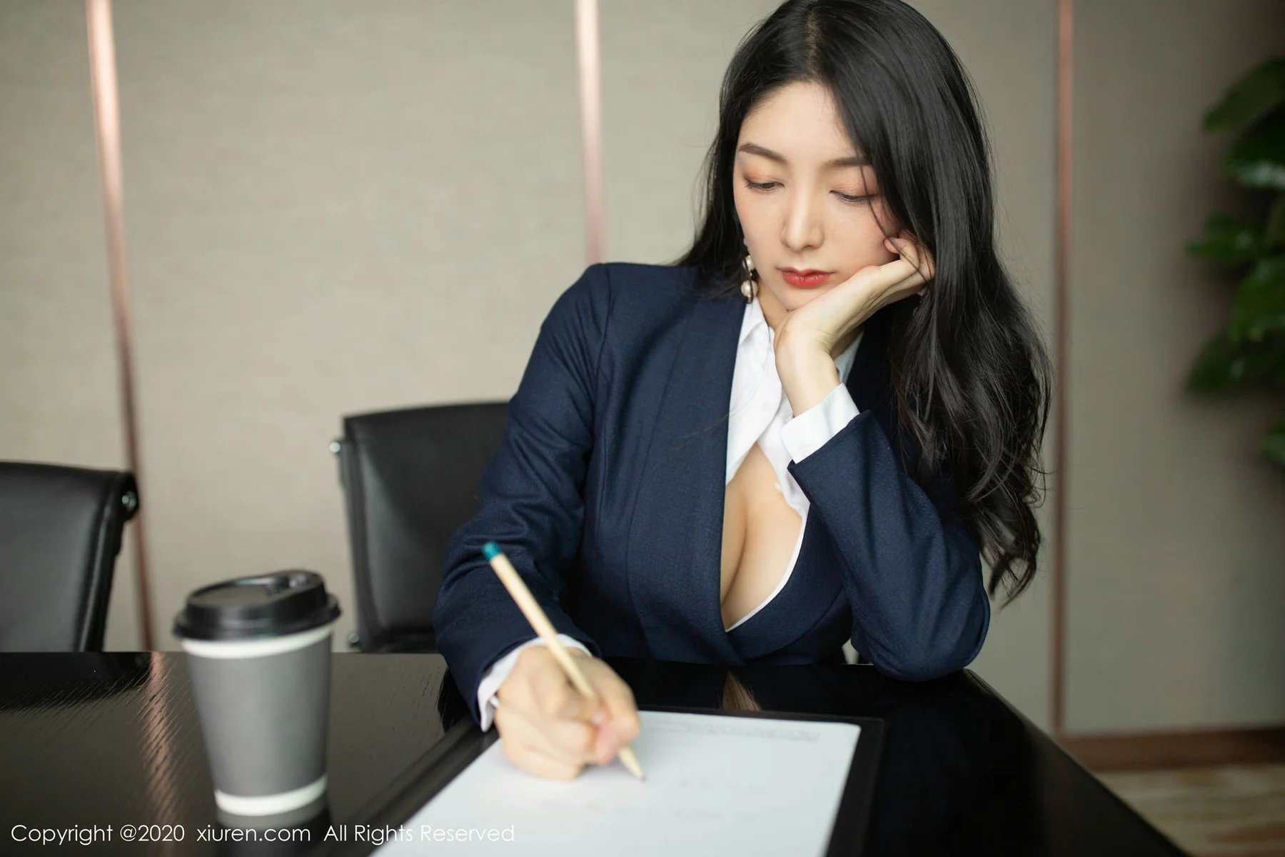 XiuRen 秀人 No.2056 真实上演剧情 Angela小热巴 酒店场景职业... - 3