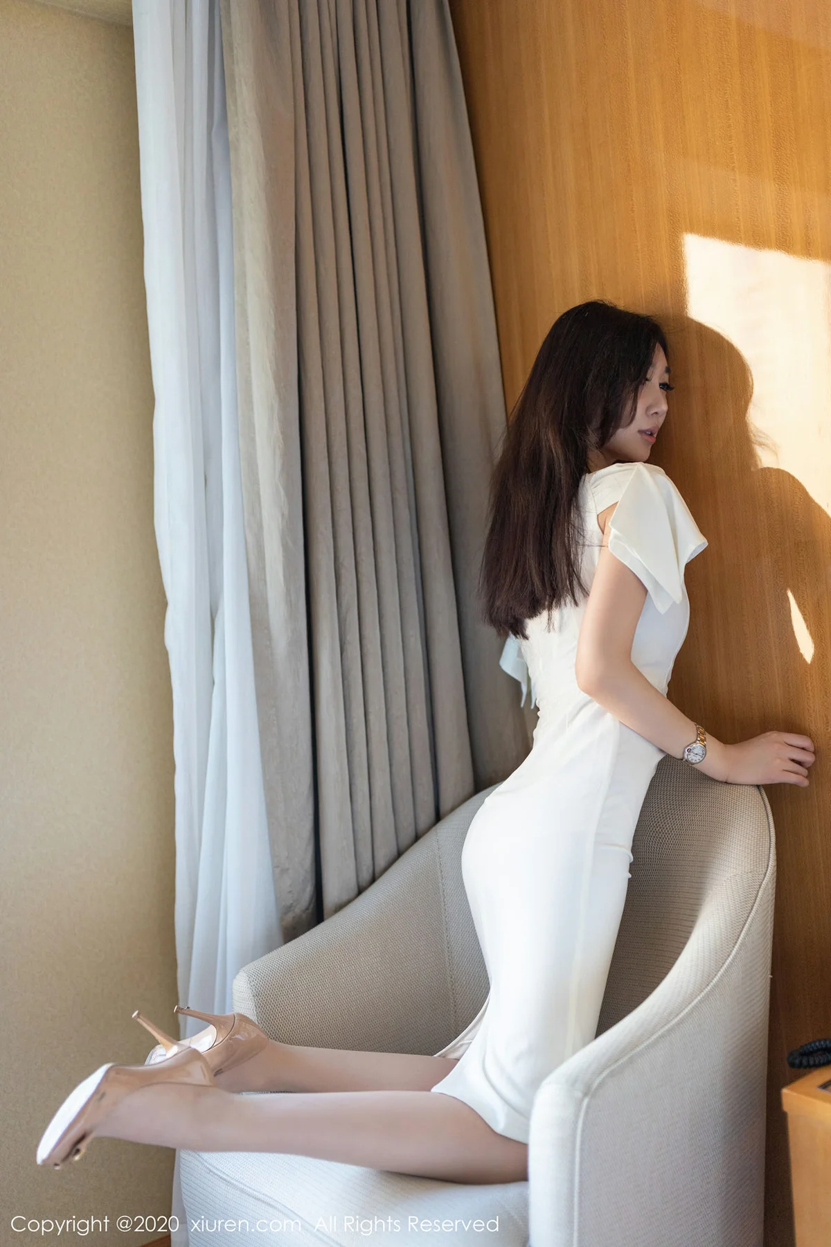 XiuRen 秀人 No.2097 伊思思niko 典雅气质长裙第二套写真 - 10