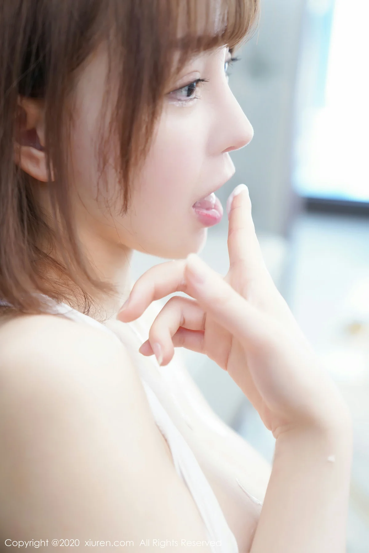 XiuRen 秀人 No.2115 UU酱 童颜巨乳 72P 首套写真 - 1