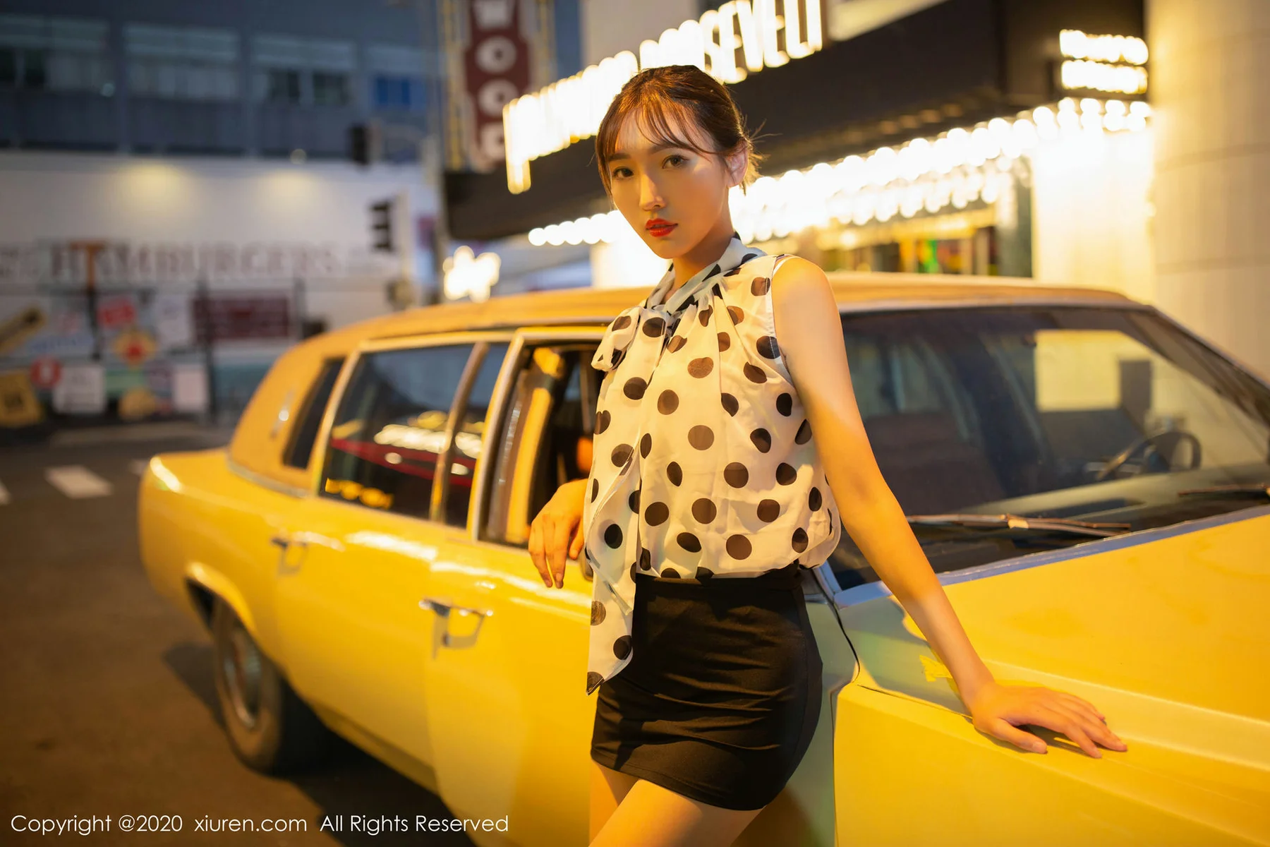 XiuRen 秀人 No.2222 香车美人场景 陆萱萱 约会日记主题写真 - 7